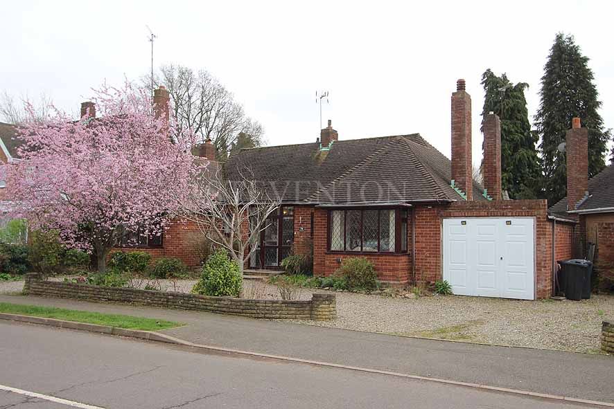 2 Bed Detached Bungalow For Sale - Photograph 1