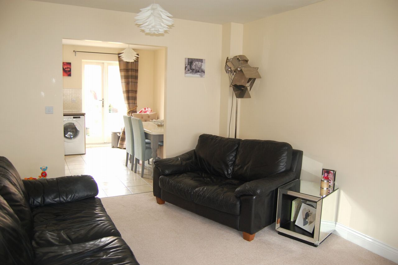  - Previous lounge photo