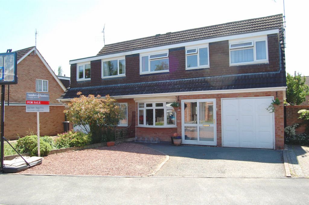 4 bedroom semi-detached house Under Offer Alcester - Photograph 1