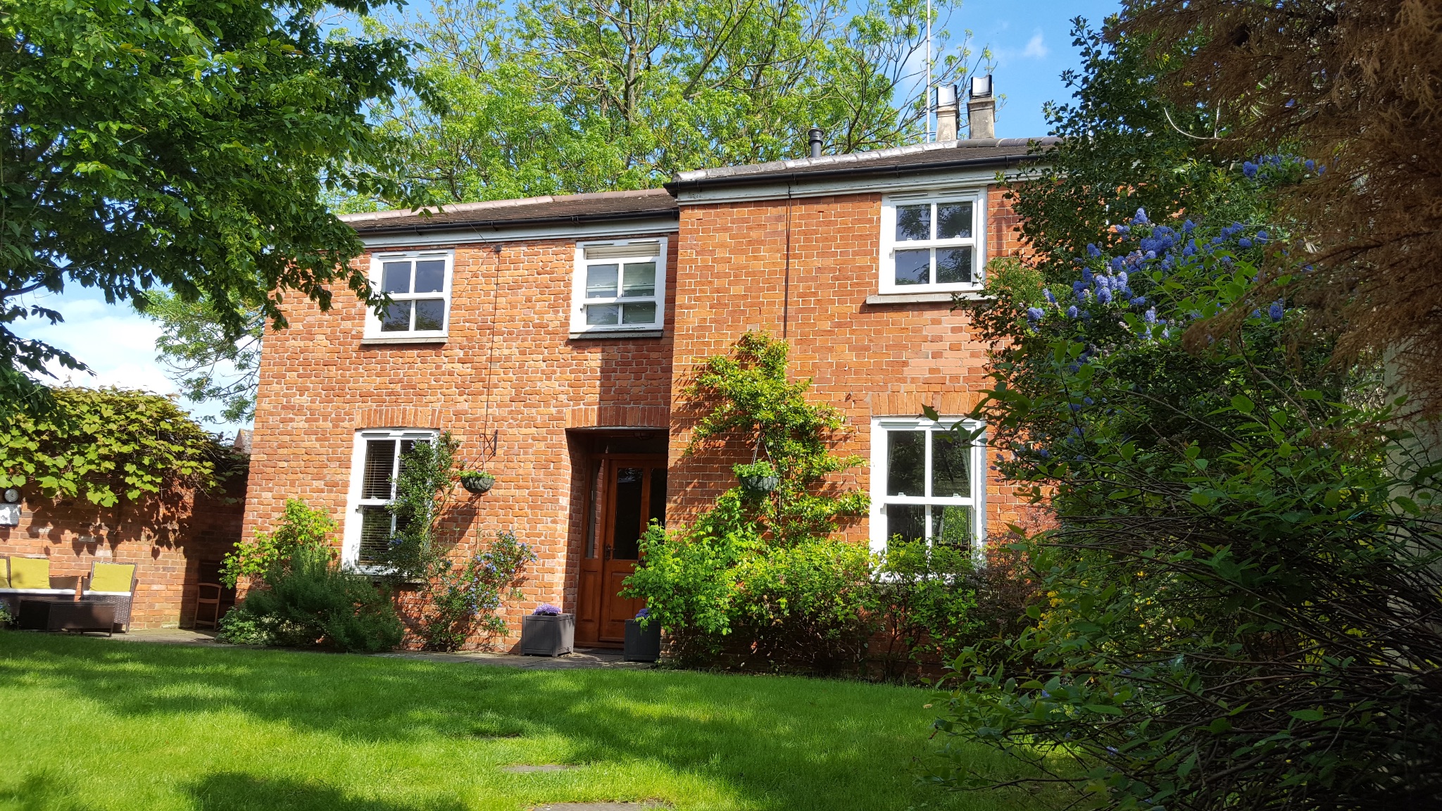4 bedroom detached house For Sale Alcester - Photograph 16