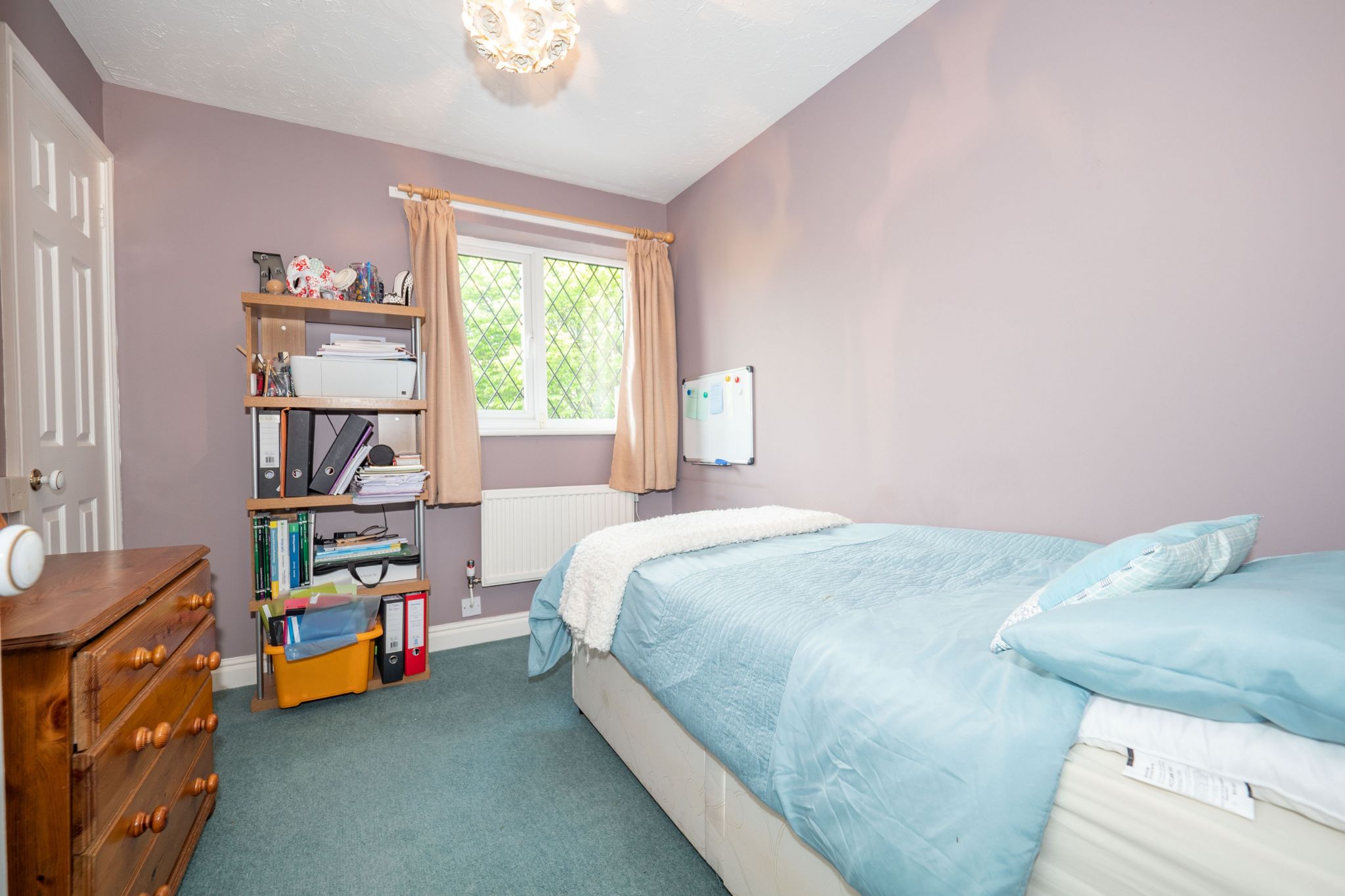 4 bedroom detached house For Sale Alcester - Photograph 18
