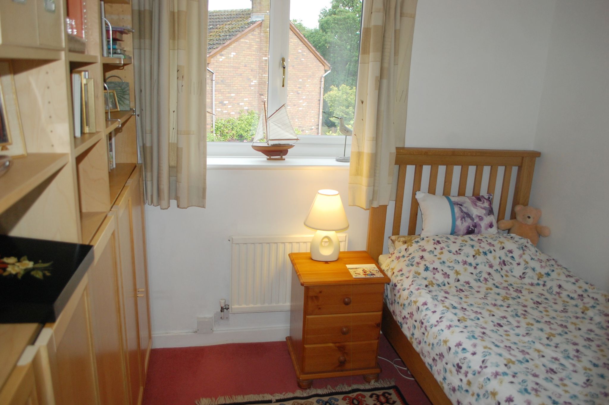 4 bedroom detached house For Sale Alcester - Photograph 17