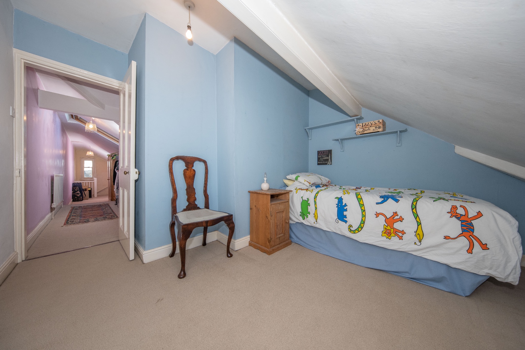 6 bedroom semi-detached house For Sale Alcester - Photograph 23