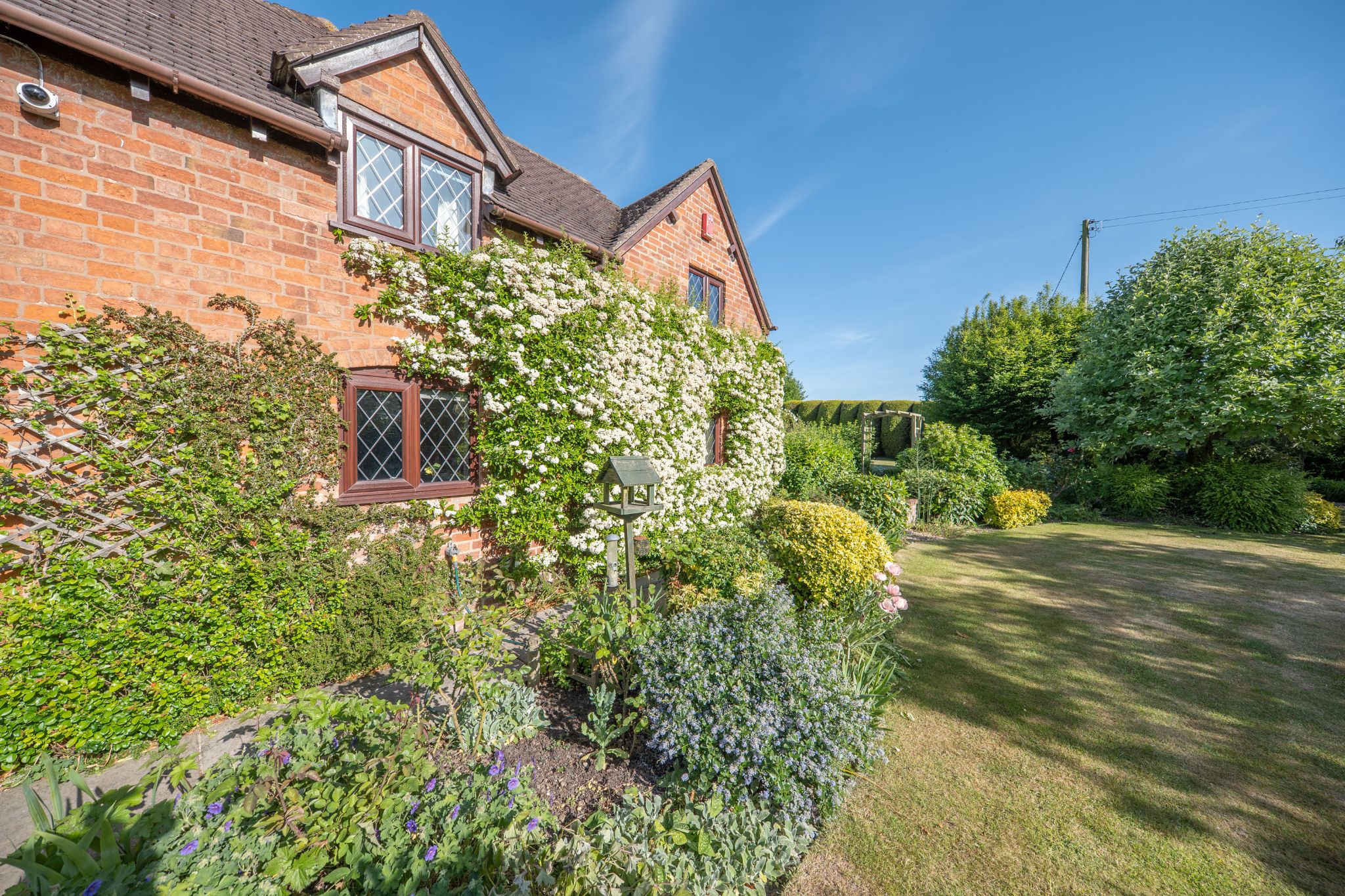 4 bedroom detached house For Sale in Cookhill, Alcester - Photograph 31