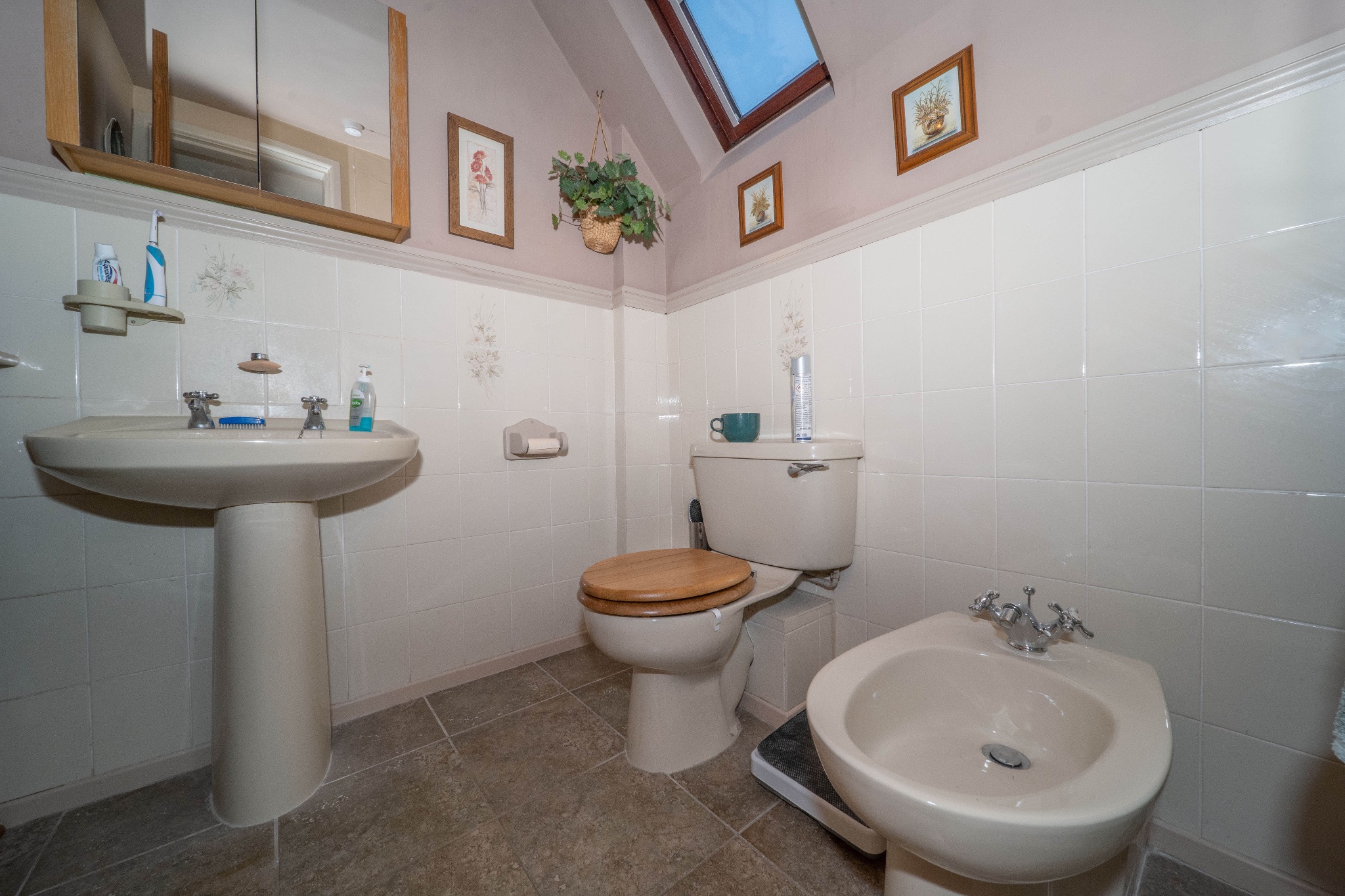 4 bedroom detached house Under Offer in Cookhill, Alcester - Photograph 22