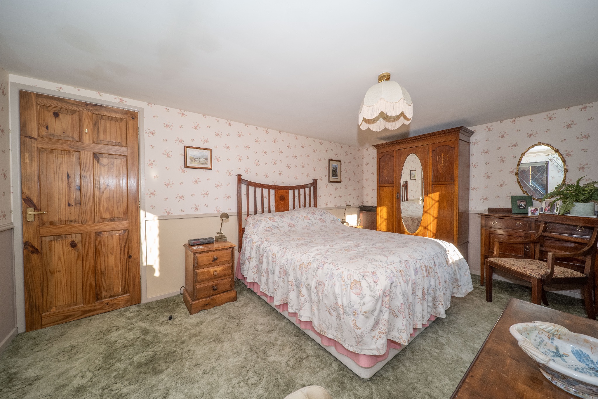 4 bedroom detached house Under Offer in Cookhill, Alcester - Photograph 26