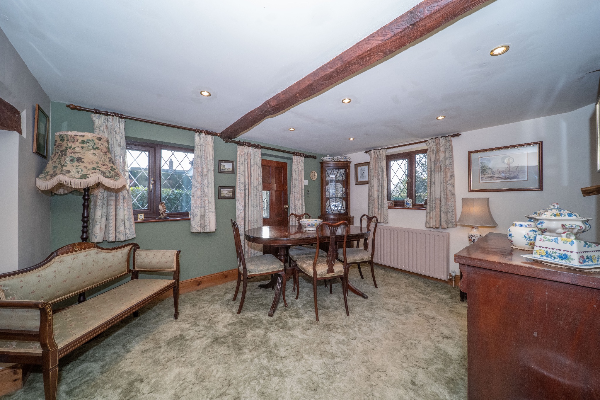 4 bedroom detached house Under Offer in Cookhill, Alcester - Photograph 14