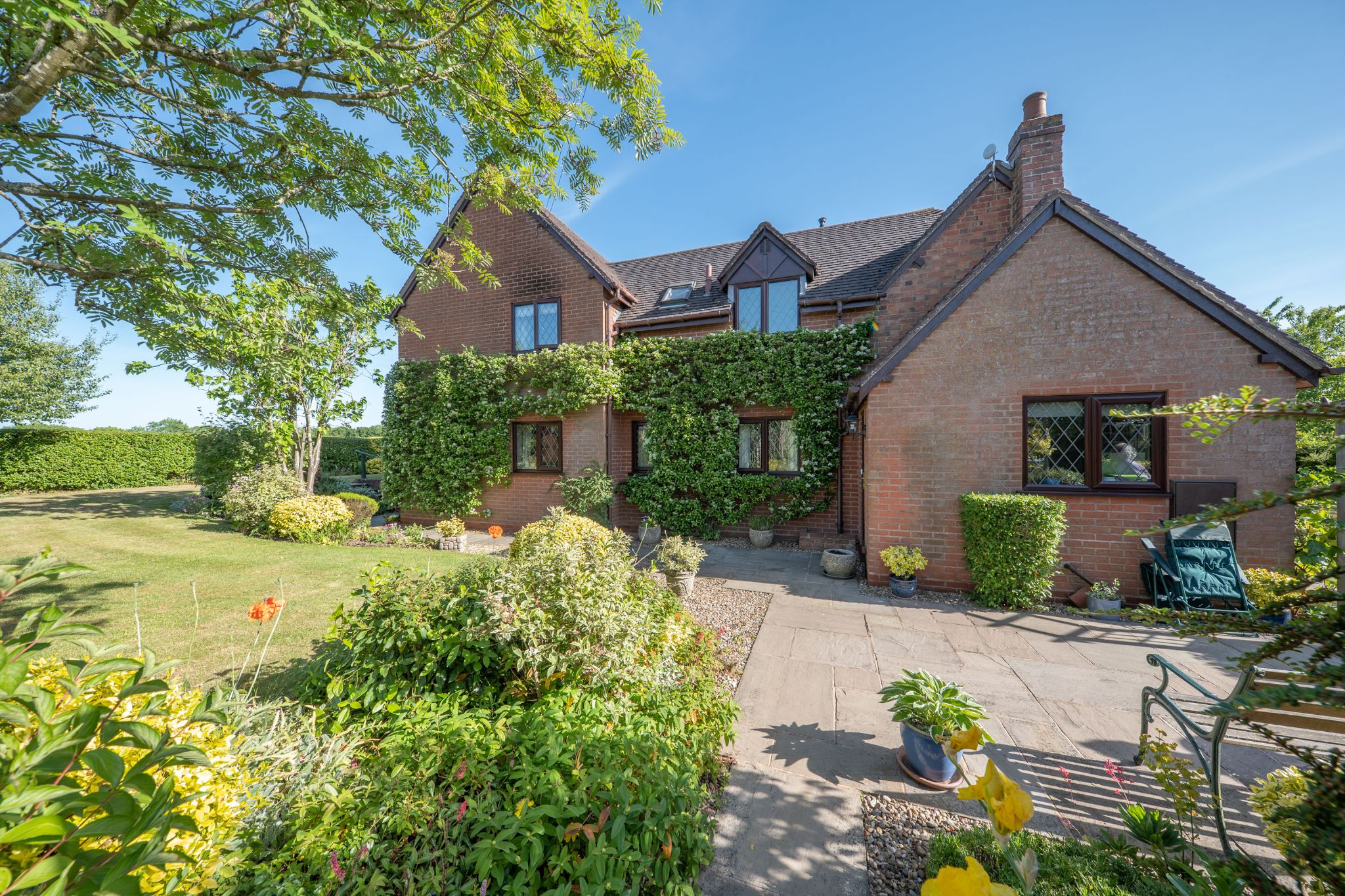 4 bedroom detached house For Sale in Cookhill, Alcester - Photograph 27