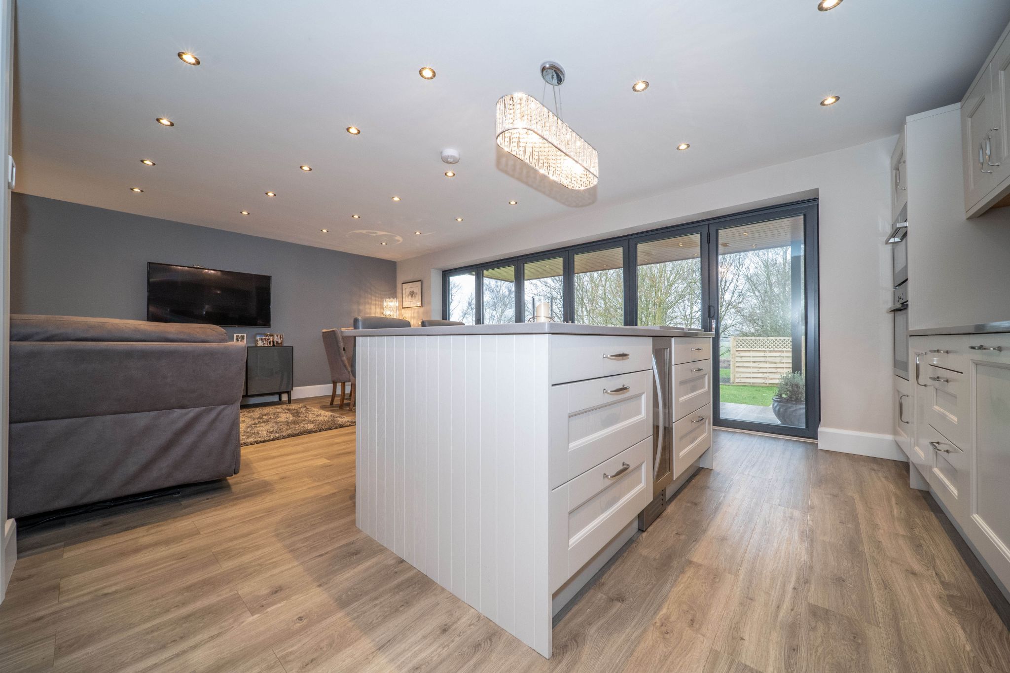 4 bedroom detached house For Sale in Broom, Bidford On Avon, Alcester - Photograph 5