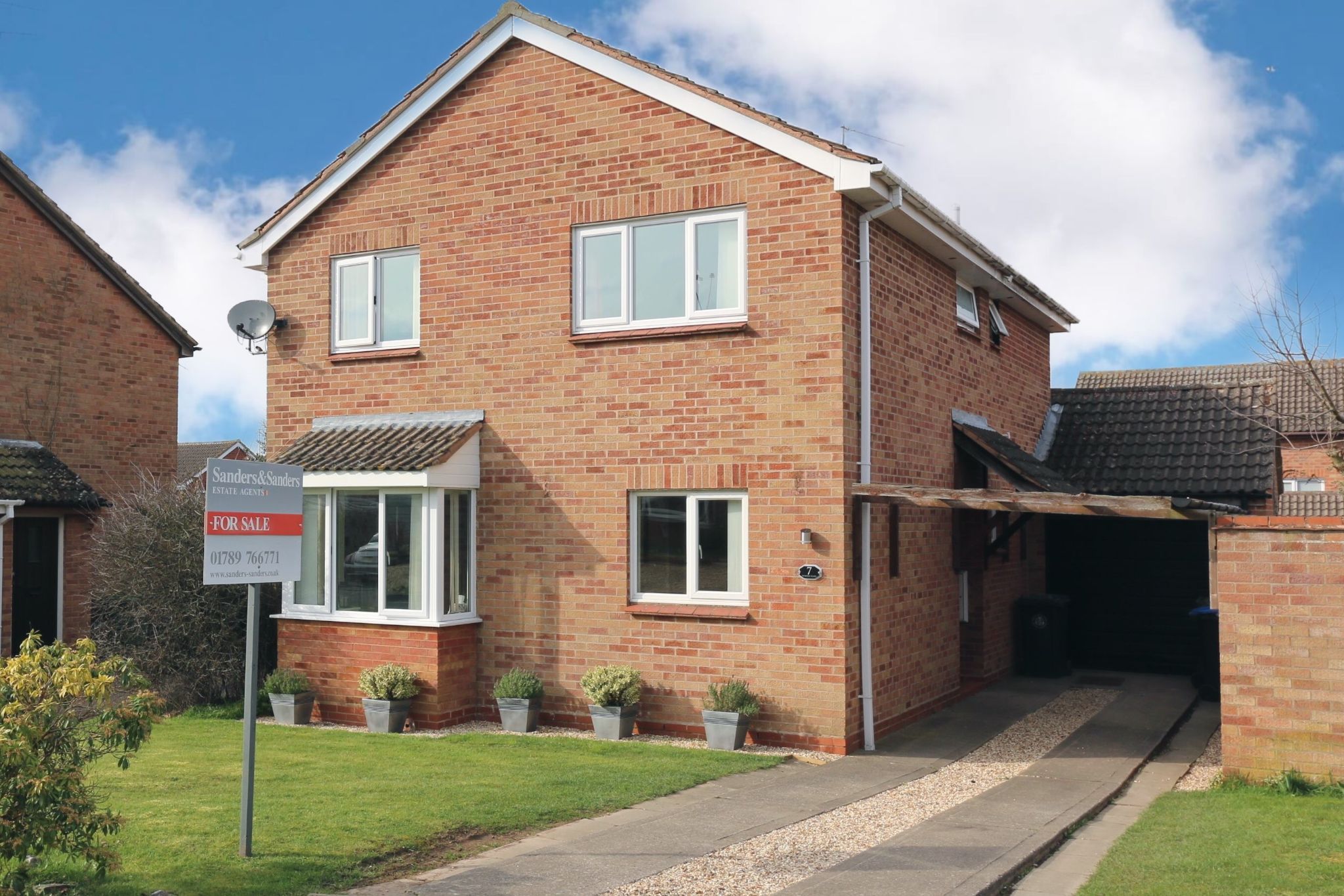 4 bedroom detached house SSTC Alcester - Photograph 1