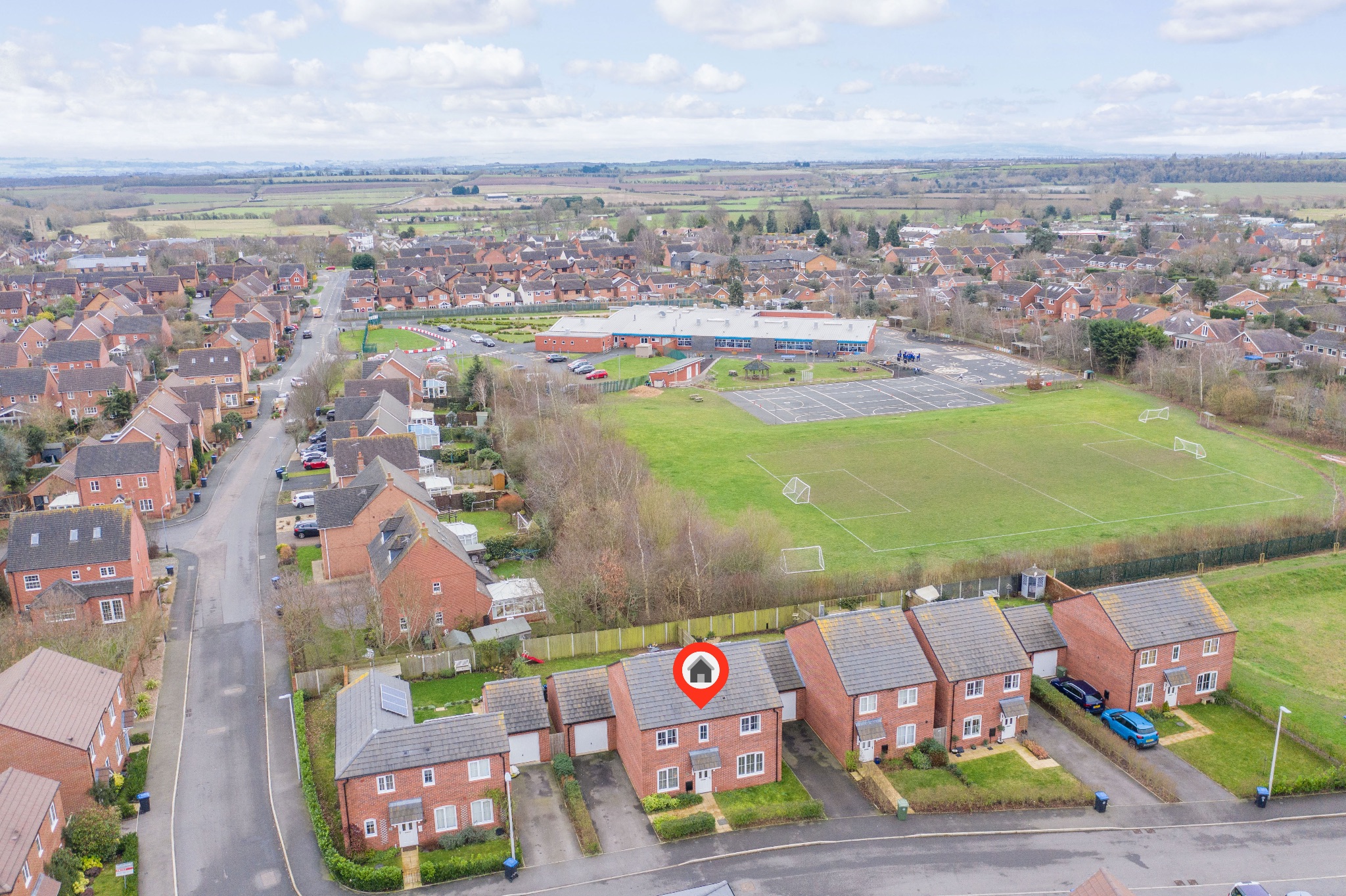 4 bedroom detached house For Sale in Bidford On Avon, Alcester - Photograph 19