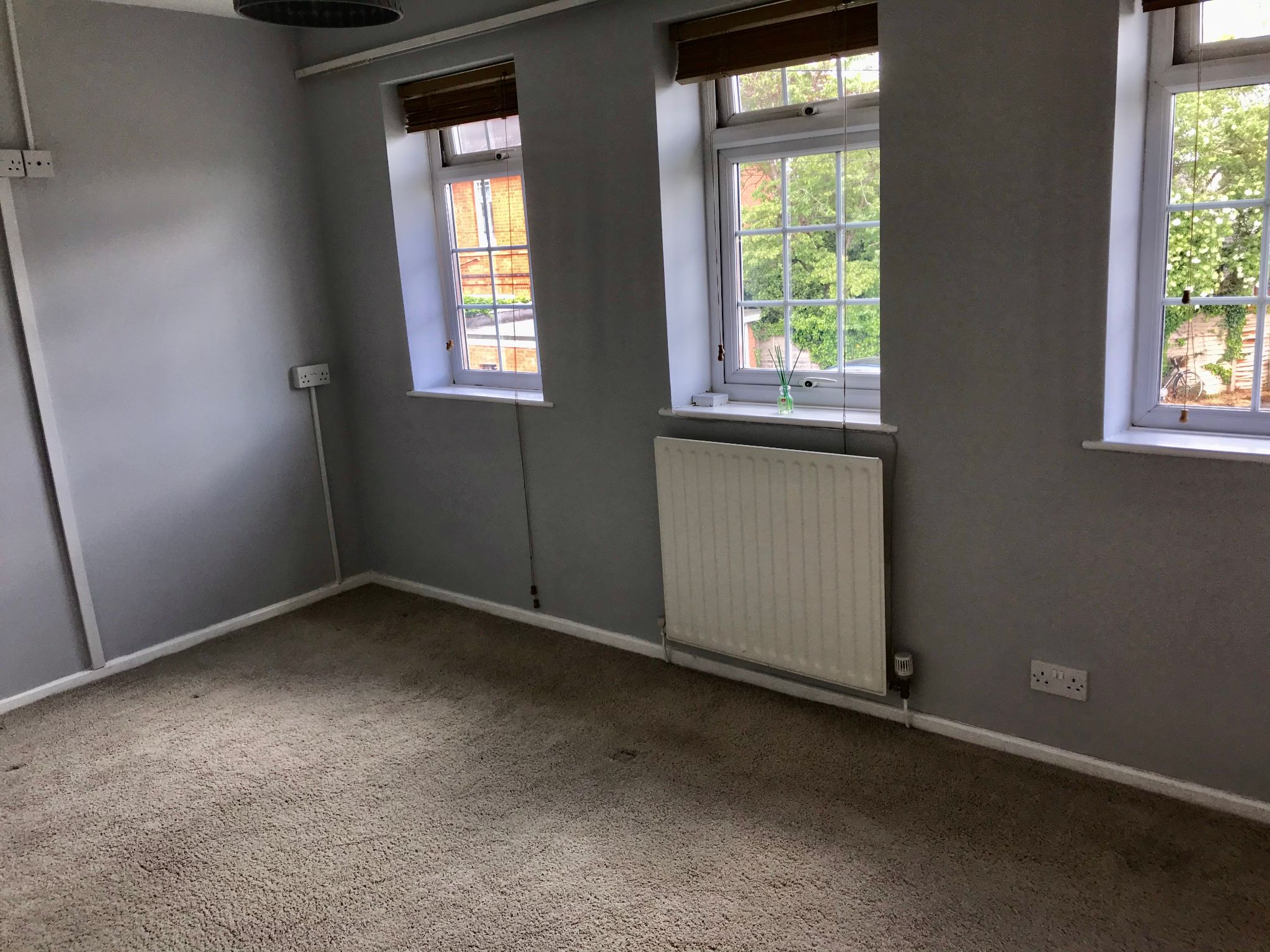 3 bedroom mid terraced house To Let Alcester - Photograph 8