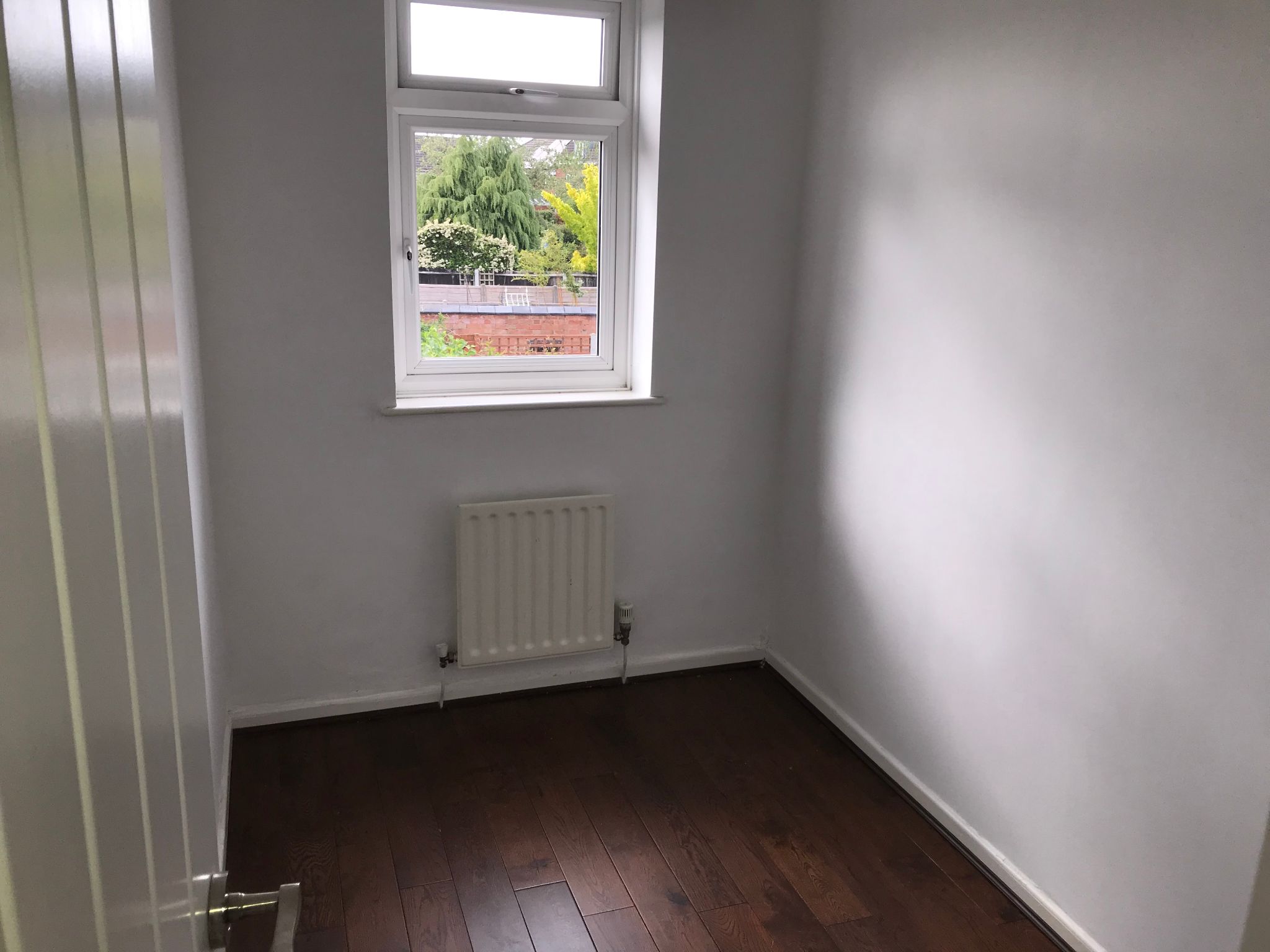 3 bedroom mid terraced house To Let Alcester - Photograph 10