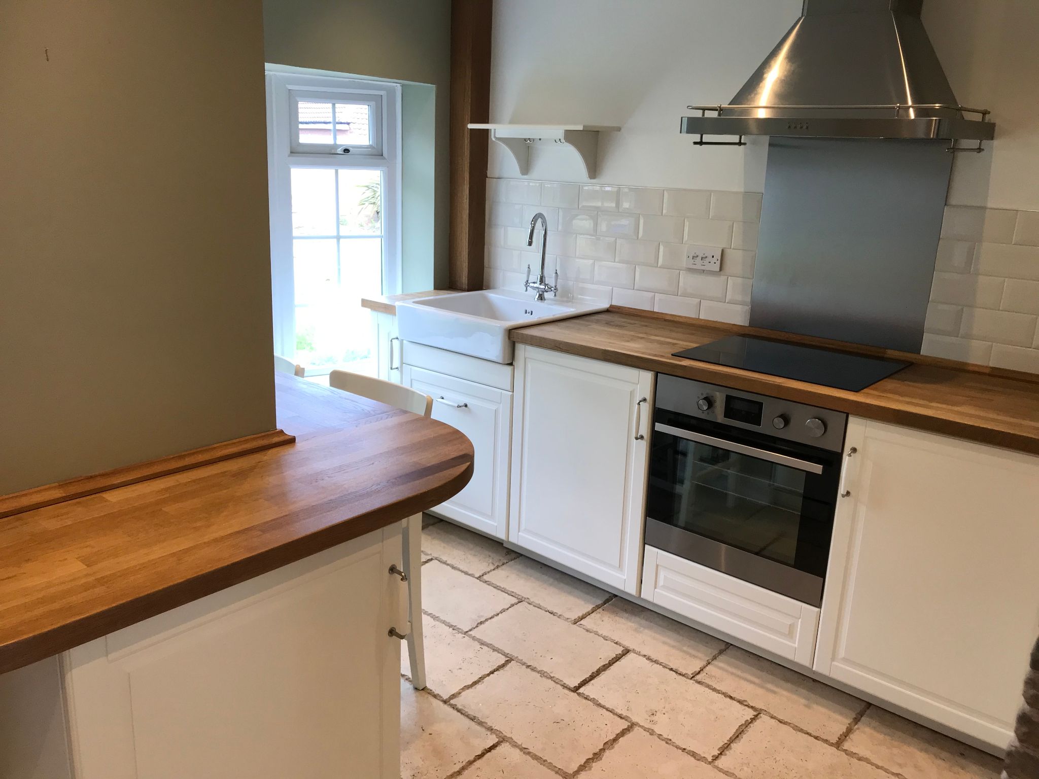 3 bedroom mid terraced house To Let Alcester - Photograph 5