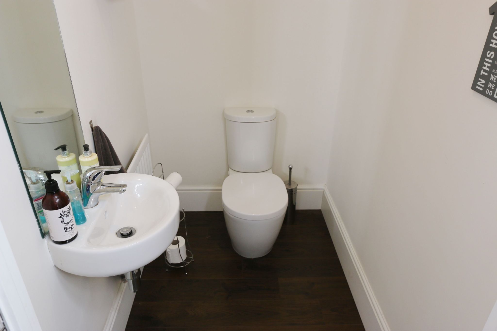 4 bedroom detached house For Sale Alcester - Photograph 11