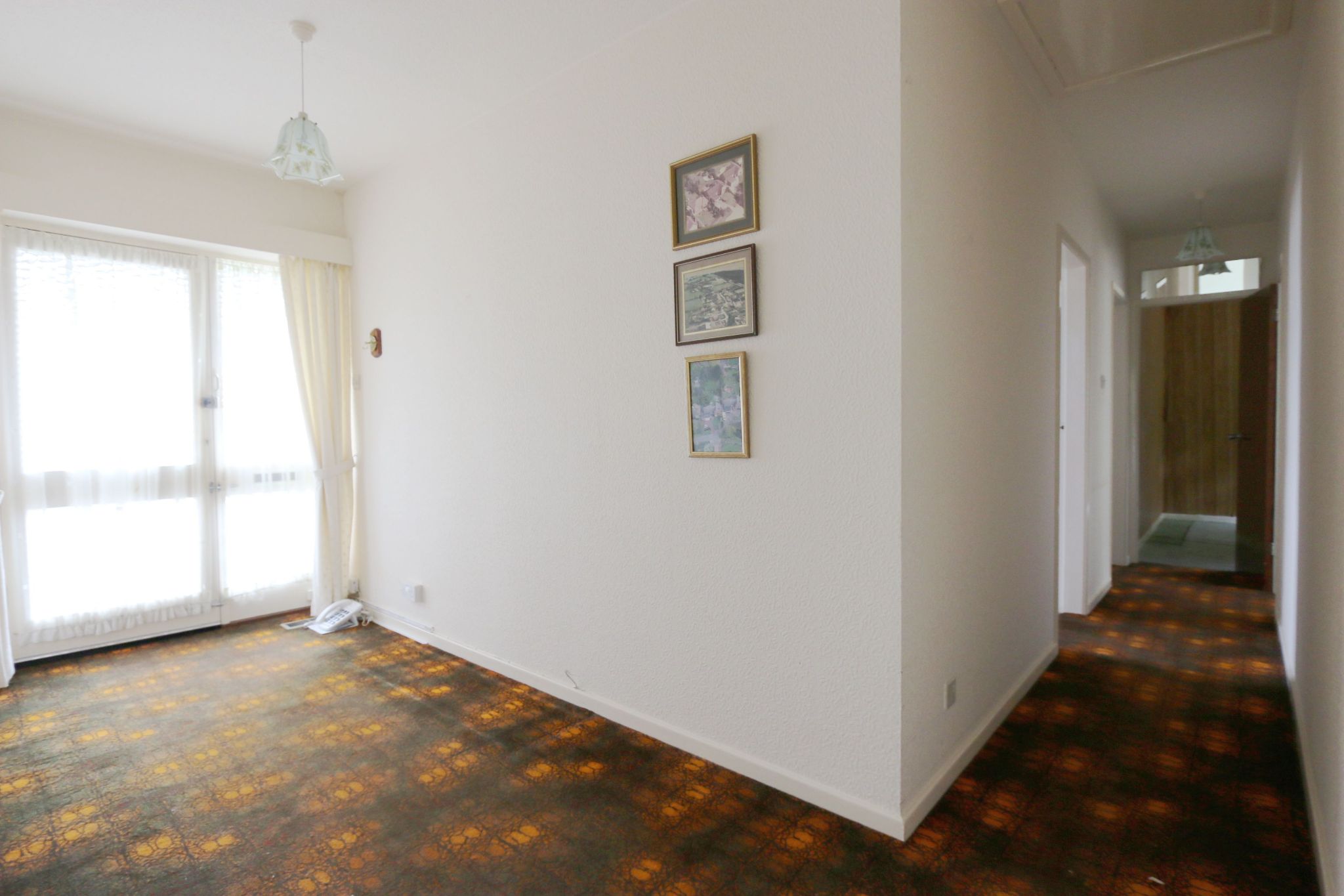 3 bedroom detached bungalow Reserved in Cookhill, Alcester - Photograph 11