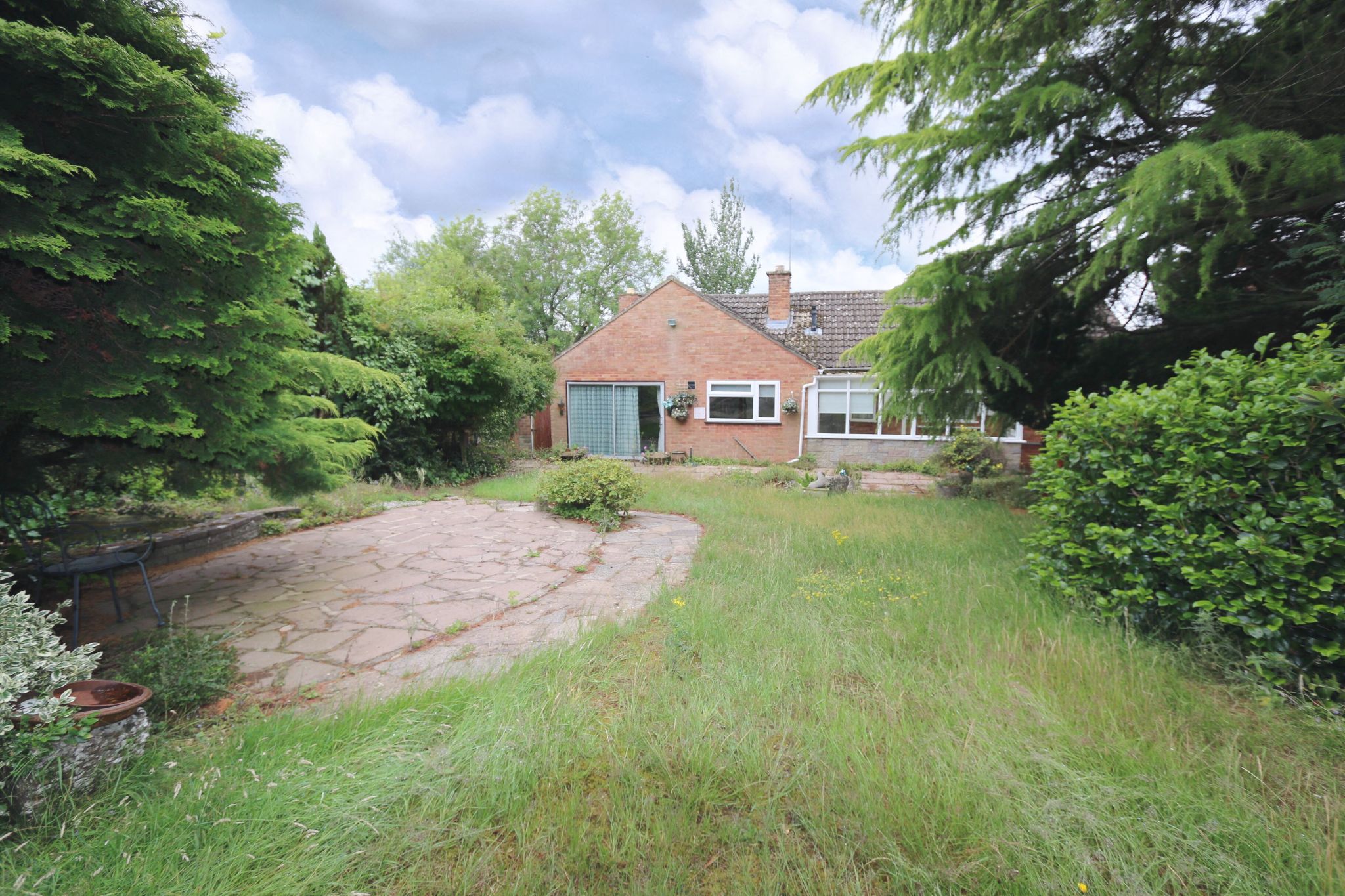 3 bedroom detached bungalow Reserved in Cookhill, Alcester - Photograph 5