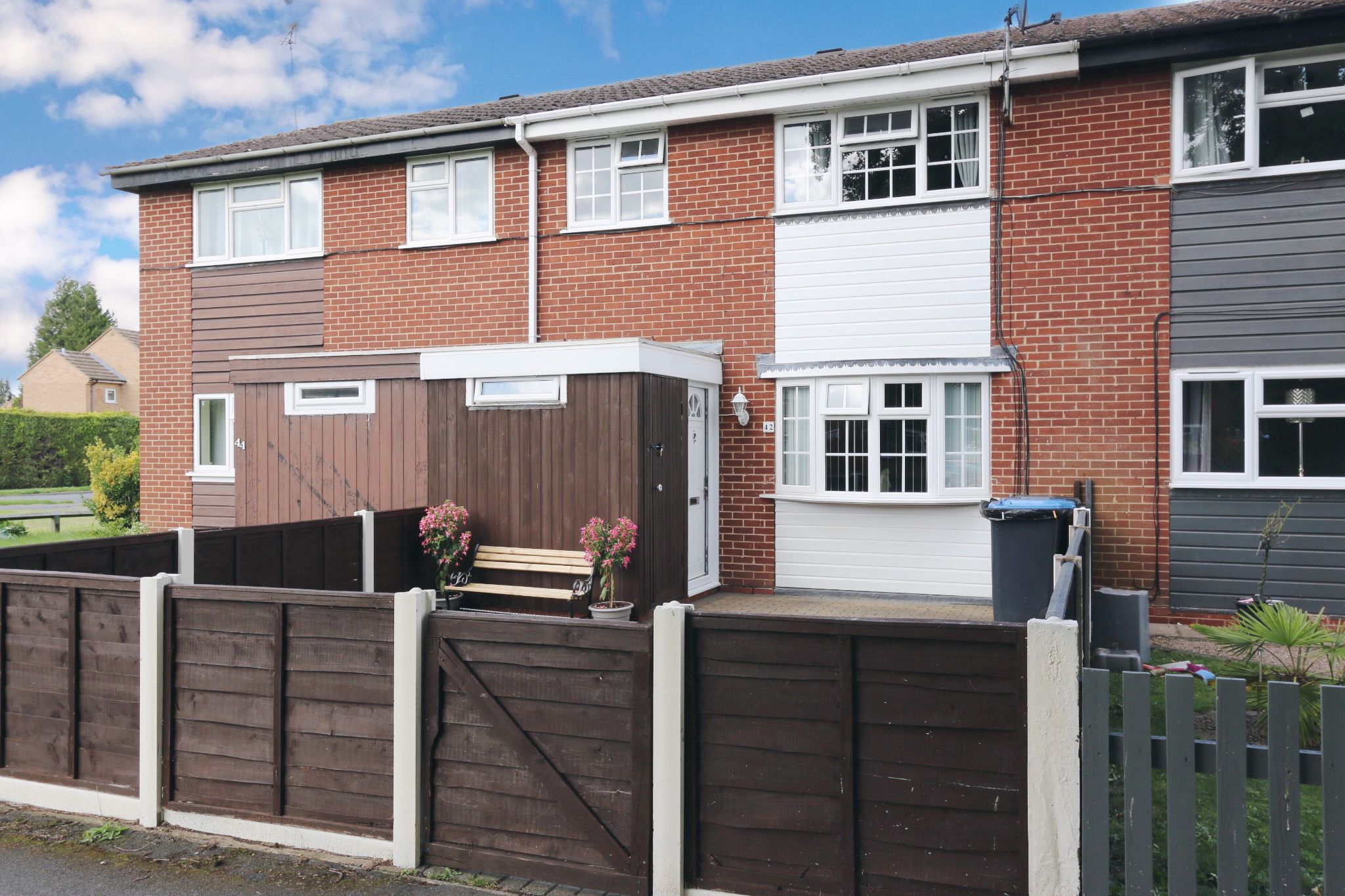 3 bedroom mid terraced house SSTC Alcester - Photograph 1