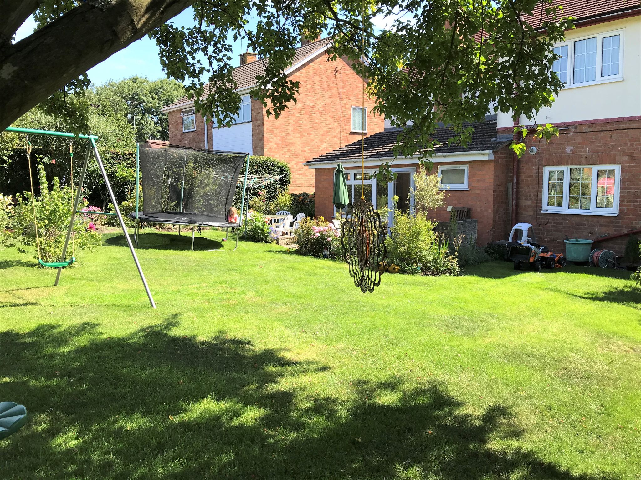 3 bedroom detached house To Let in High Street, Inkberrow - Photograph 17
