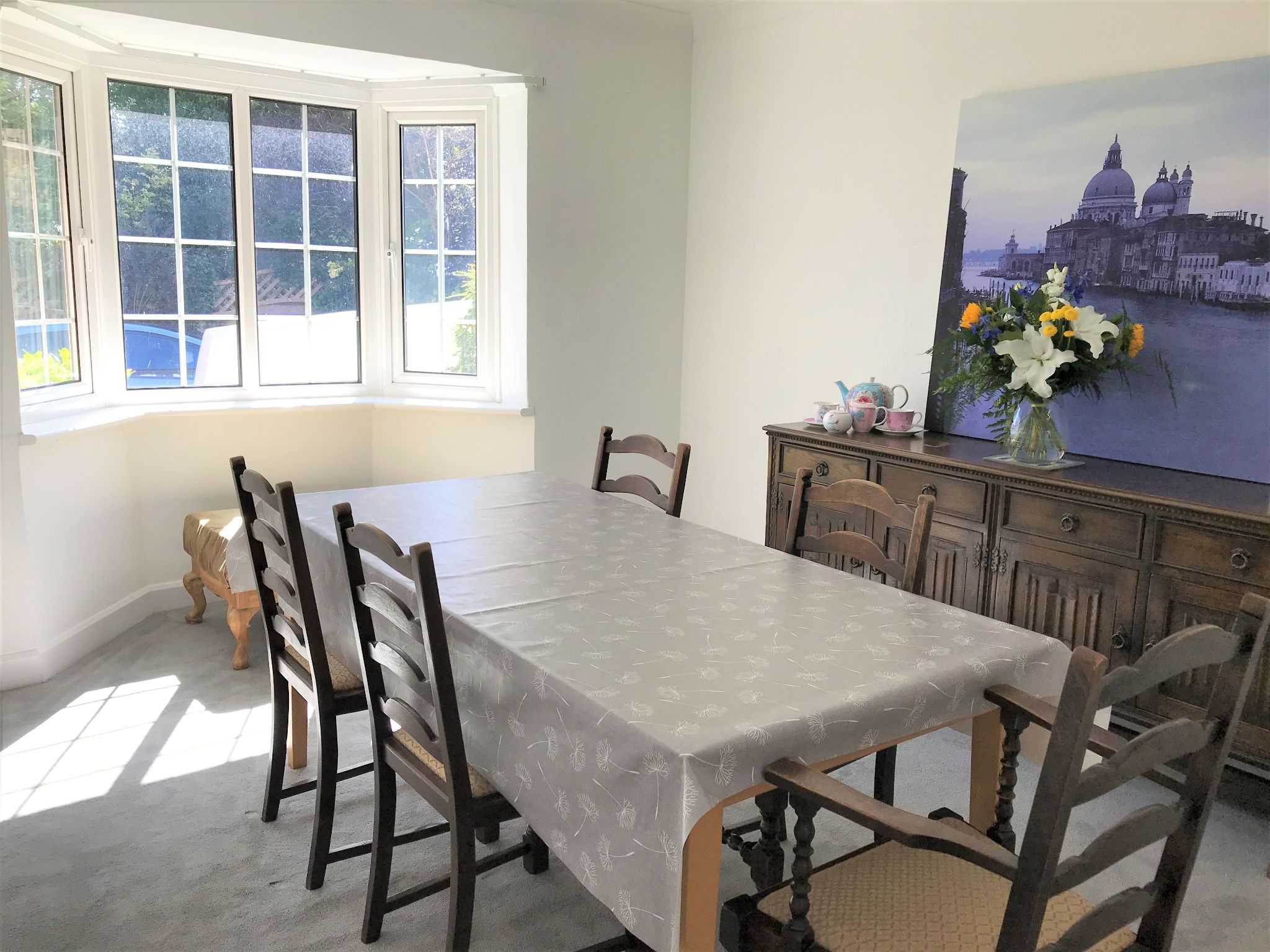 3 bedroom detached house To Let in High Street, Inkberrow - Photograph 6