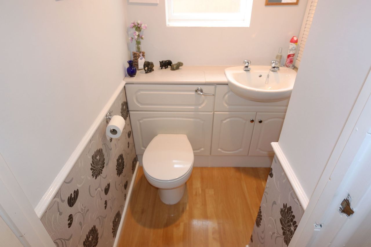 4 bedroom detached house SSTC Alcester - Photograph 10