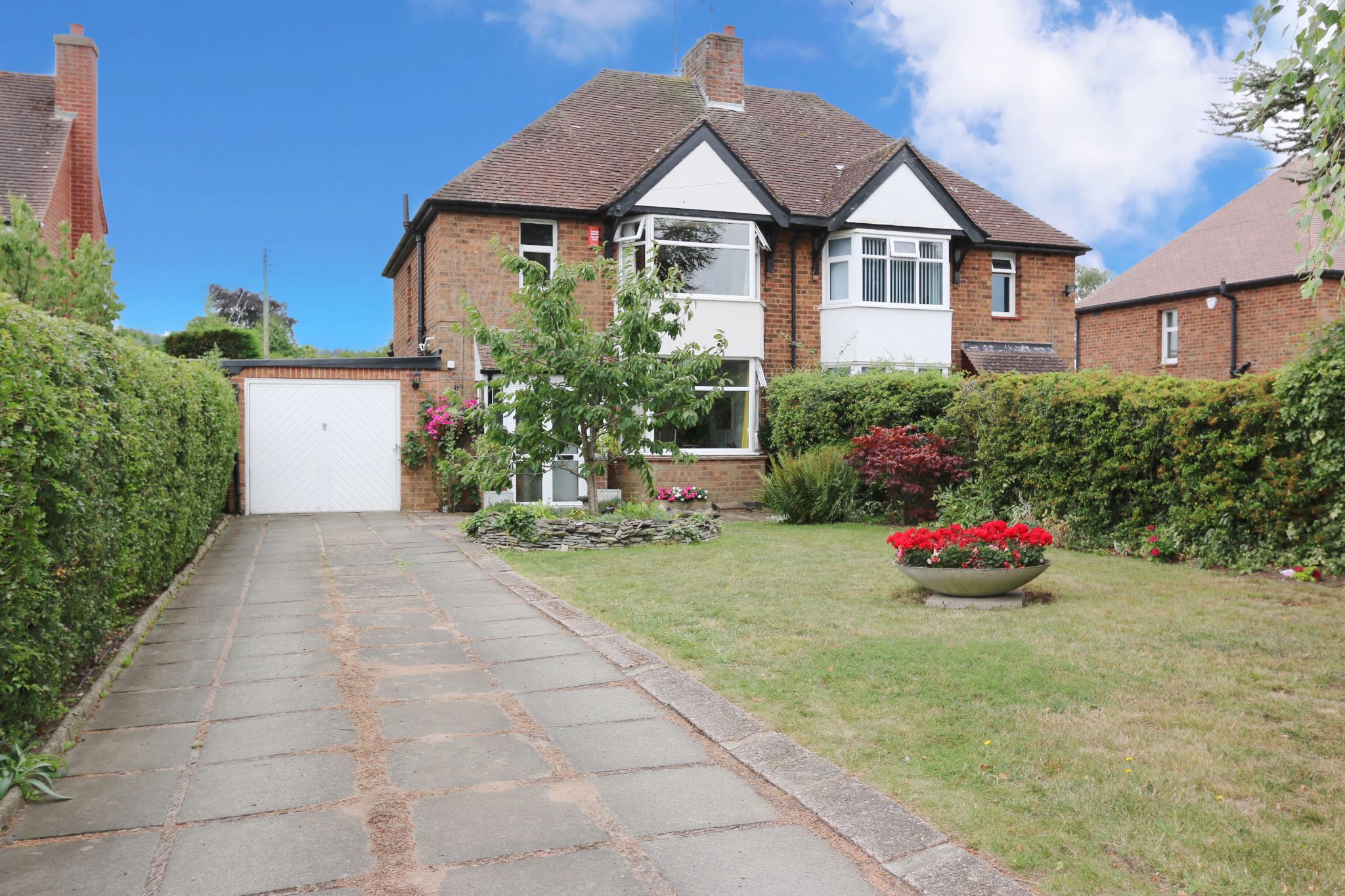 3 bedroom semi-detached house SSTC in Oversley Green, Alcester - Photograph 1