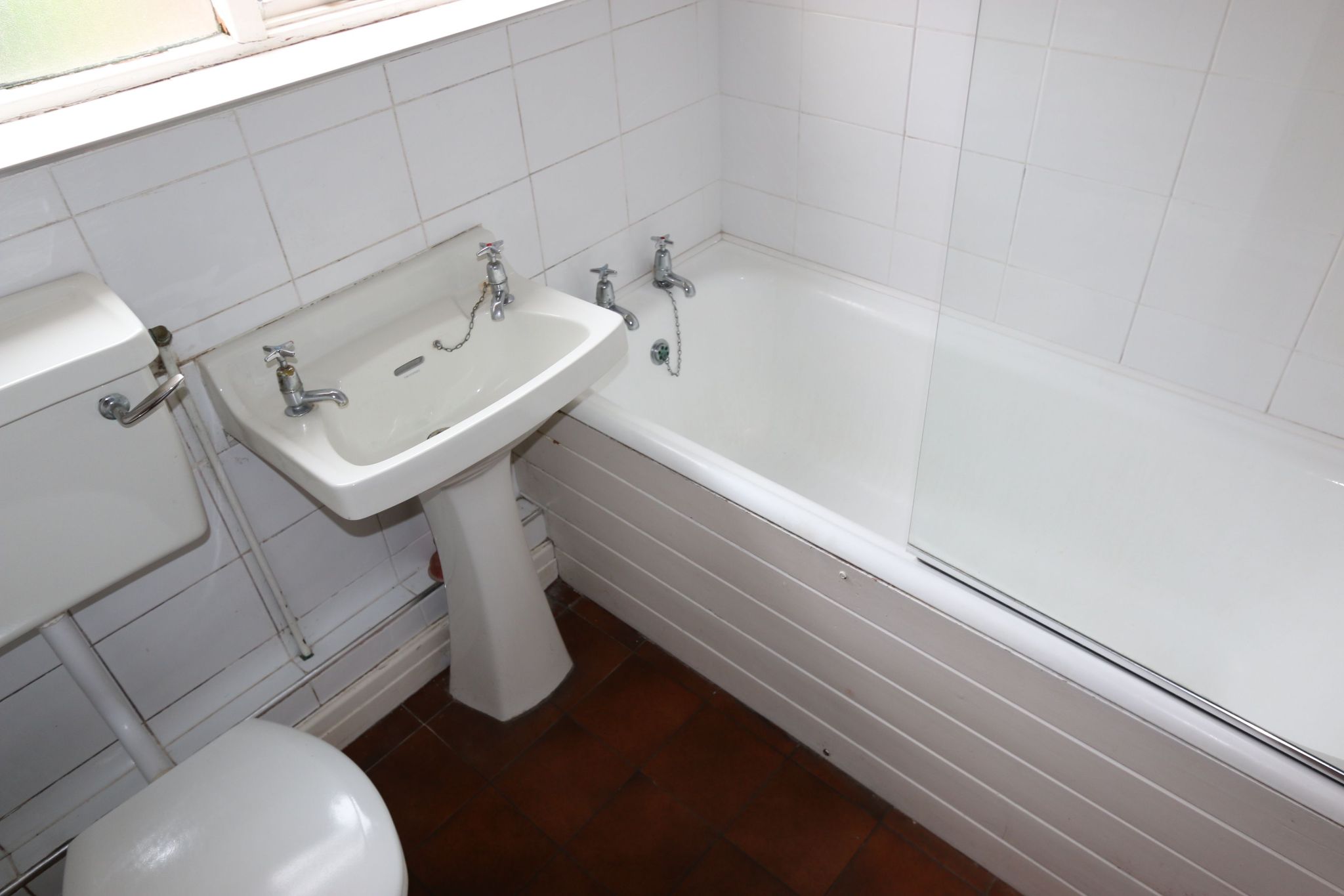 2 bedroom end terraced house SSTC in Dunnington, Alcester - Photograph 9