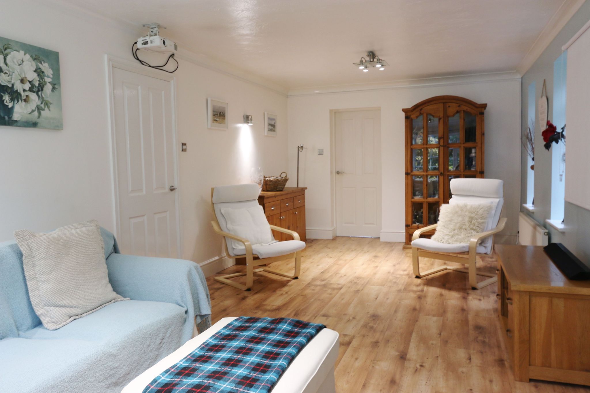 5 bedroom detached house For Sale in Kings Coughton, Alcester - Photograph 9