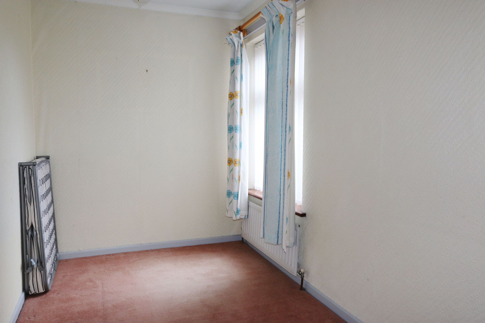 3 bedroom semi-detached house SSTC in Matchborough West, Redditch - Photograph 12