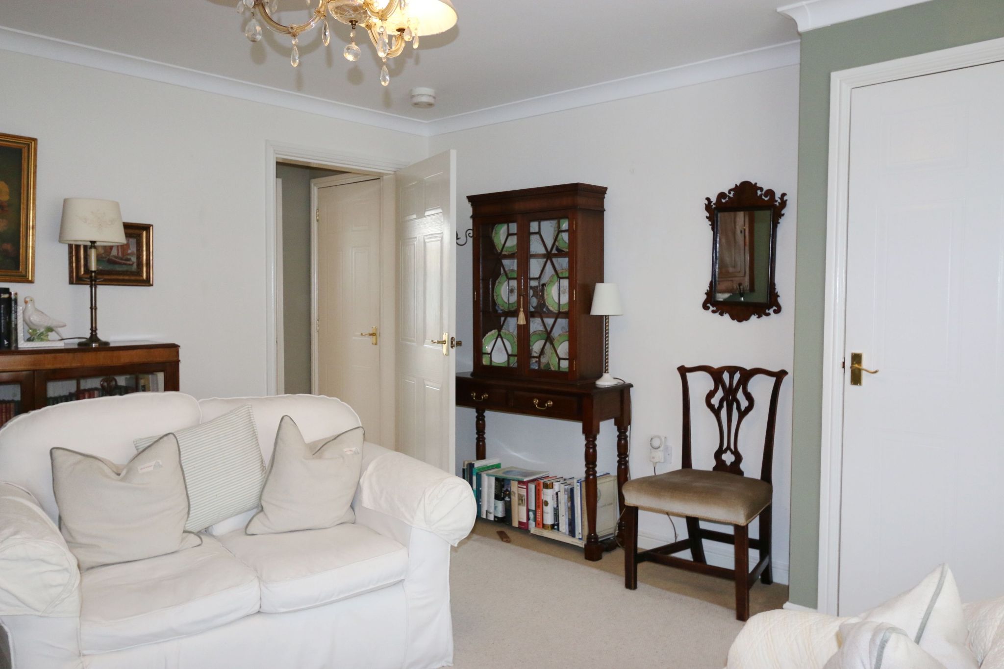 3 bedroom mid terraced house SSTC Alcester - Photograph 5