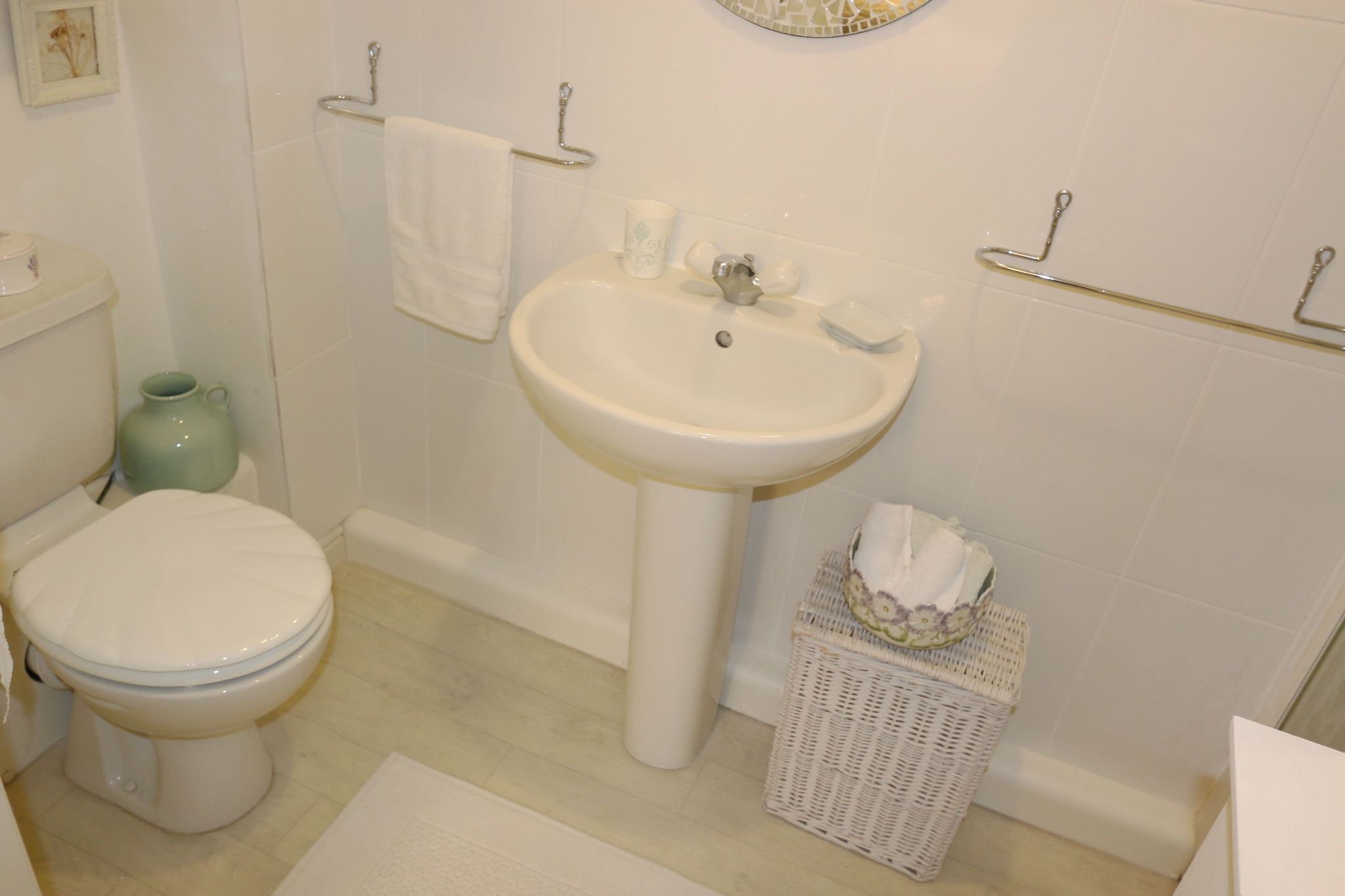3 bedroom mid terraced house SSTC Alcester - Photograph 13