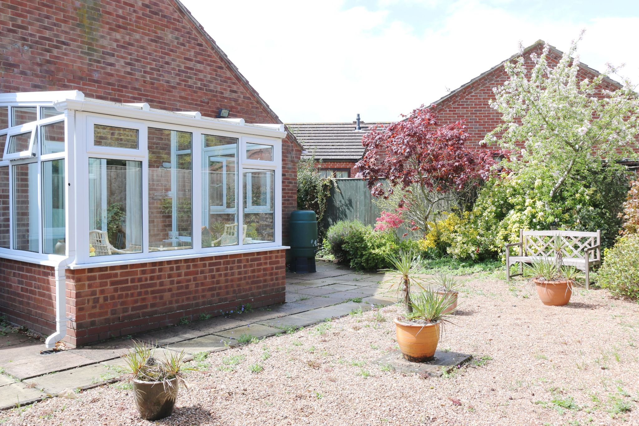 Village Street, Harvington, Evesham, WR11 3 bedroom detached bungalow