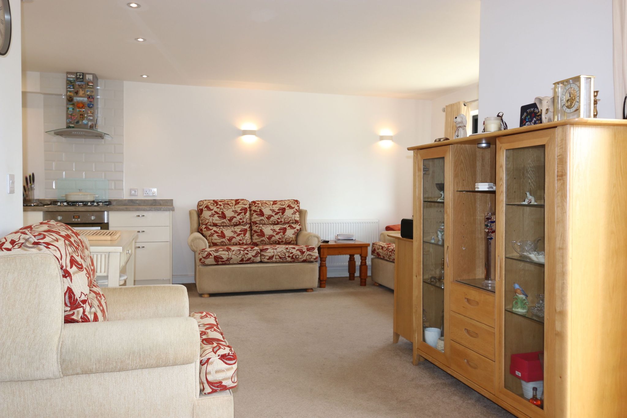 2 bedroom semi-detached house For Sale in Bidford On Avon, Alcester - Photograph 4