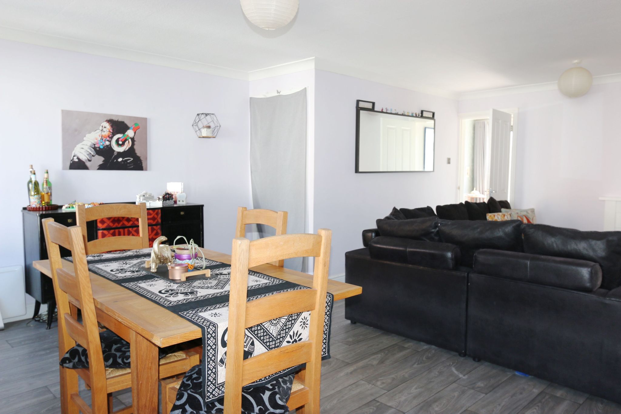 3 bedroom duplex flat/apartment For Sale Alcester - Photograph 3