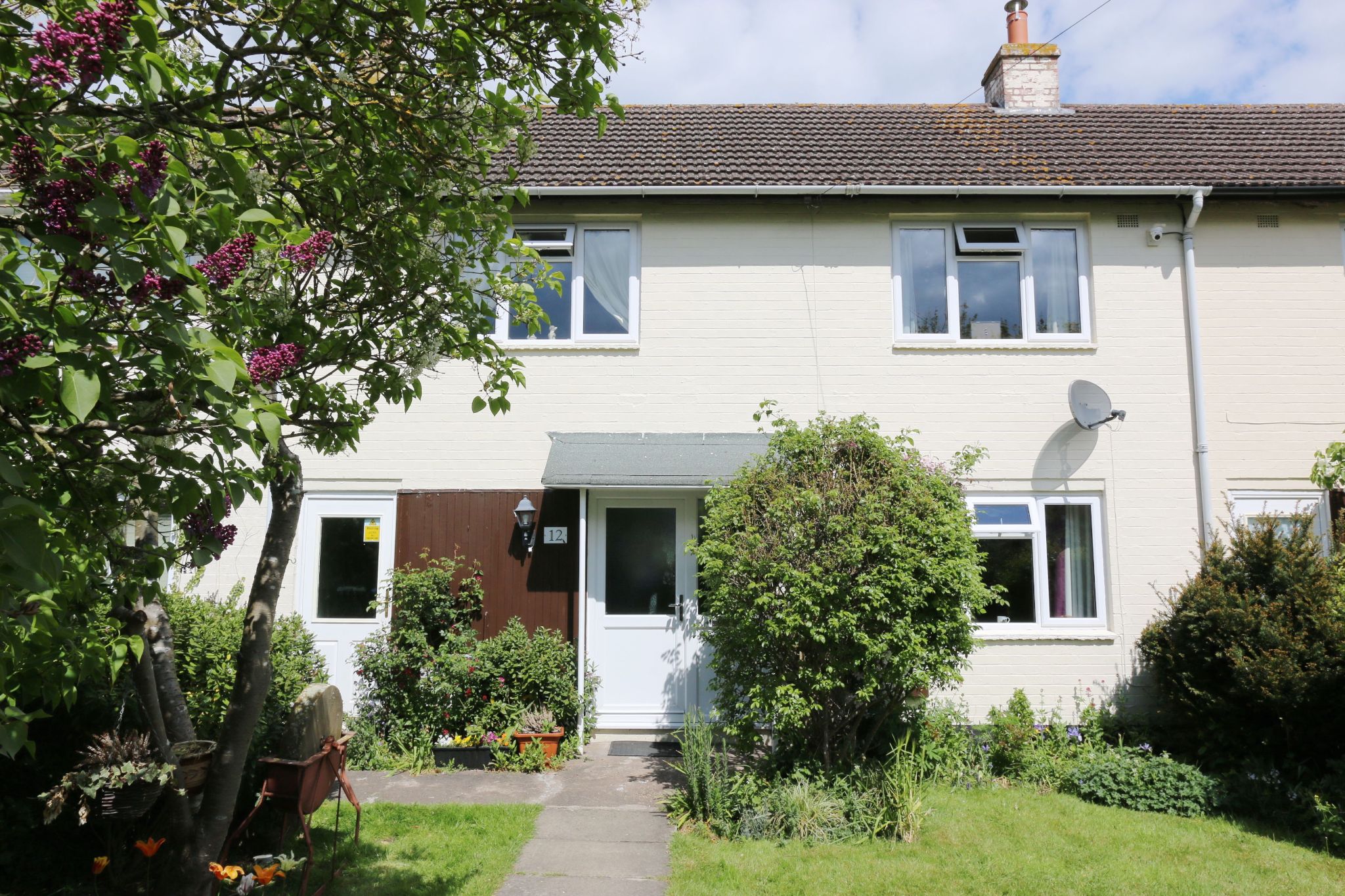 3 bedroom mid terraced house SSTC in Broom,bidford On Avon, Alcester - Photograph 14