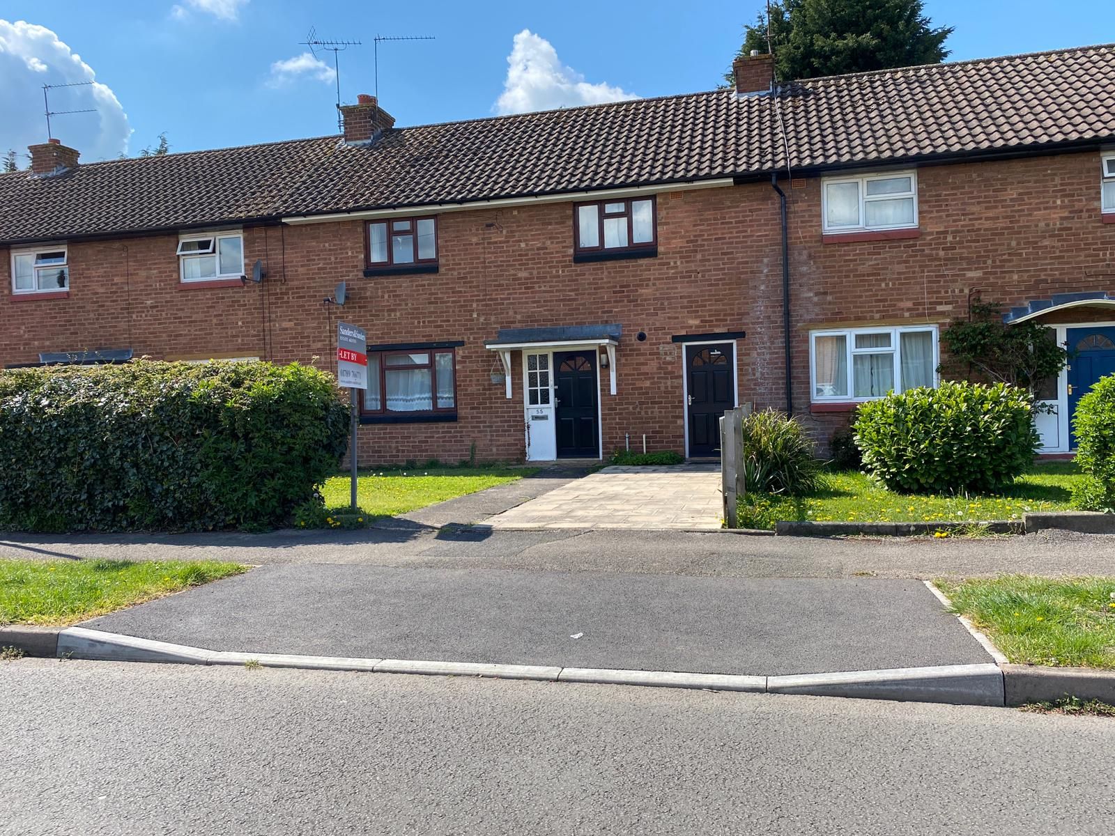 3 bedroom mid terraced house Sale Agreed Alcester - Photograph 1