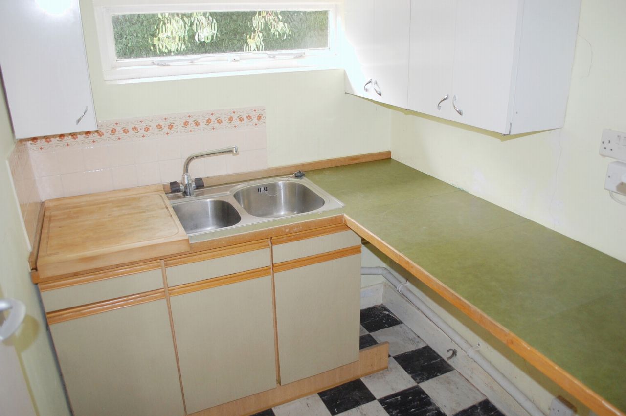 4 bedroom detached house SSTC Alcester - Photograph 11