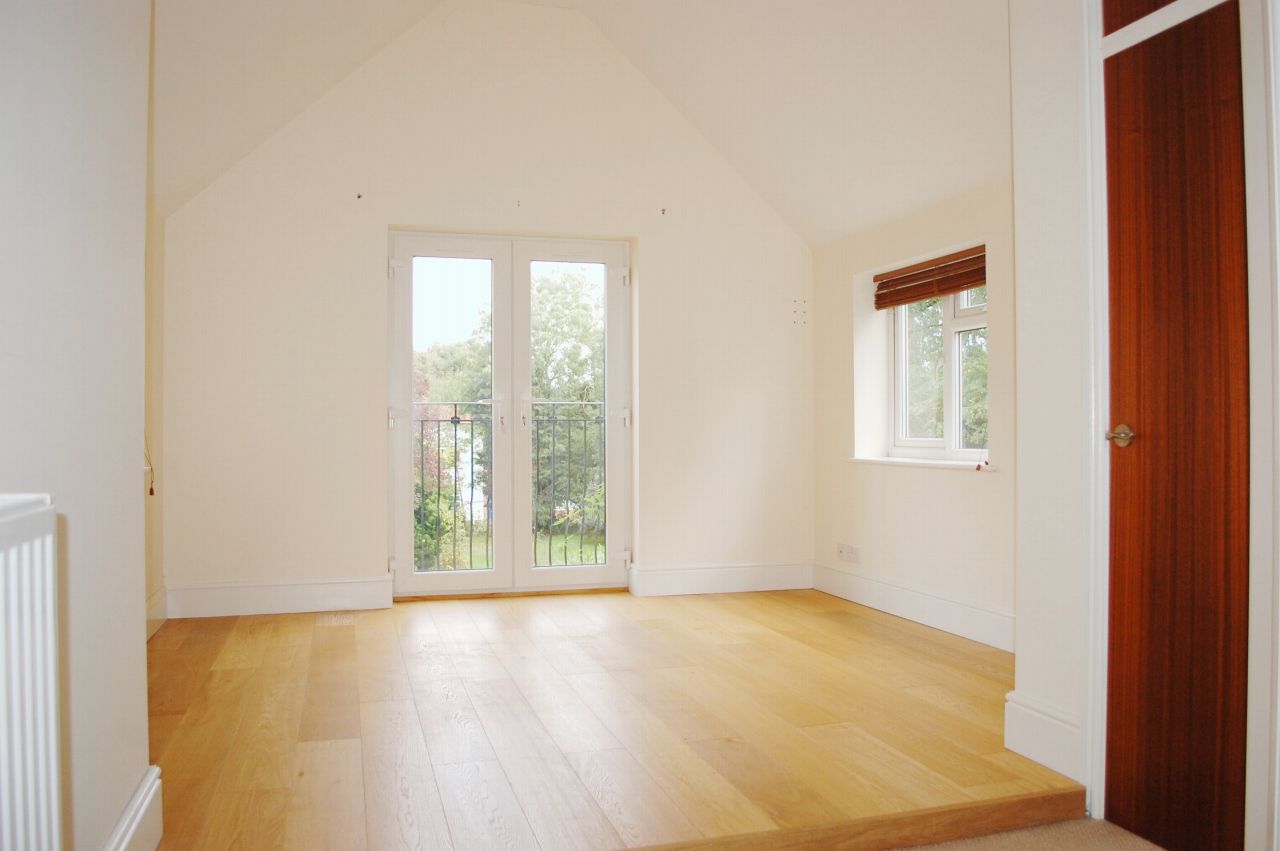 4 bedroom detached house SSTC Alcester - Photograph 13