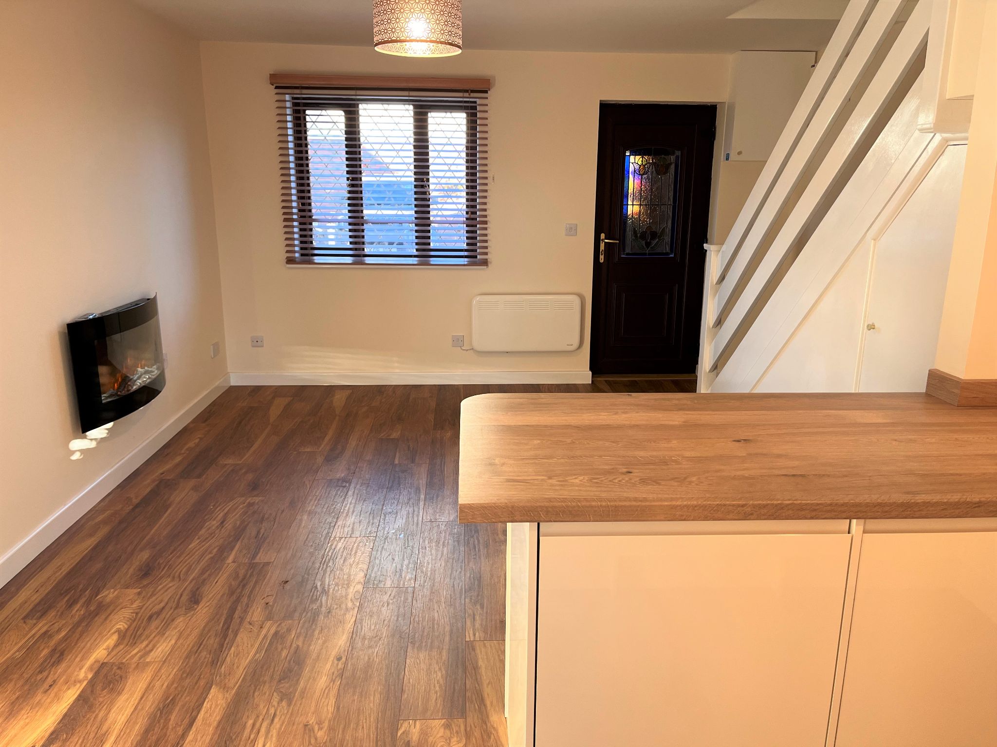 2 bedroom mid terraced house To Let Alcester - Photograph 6