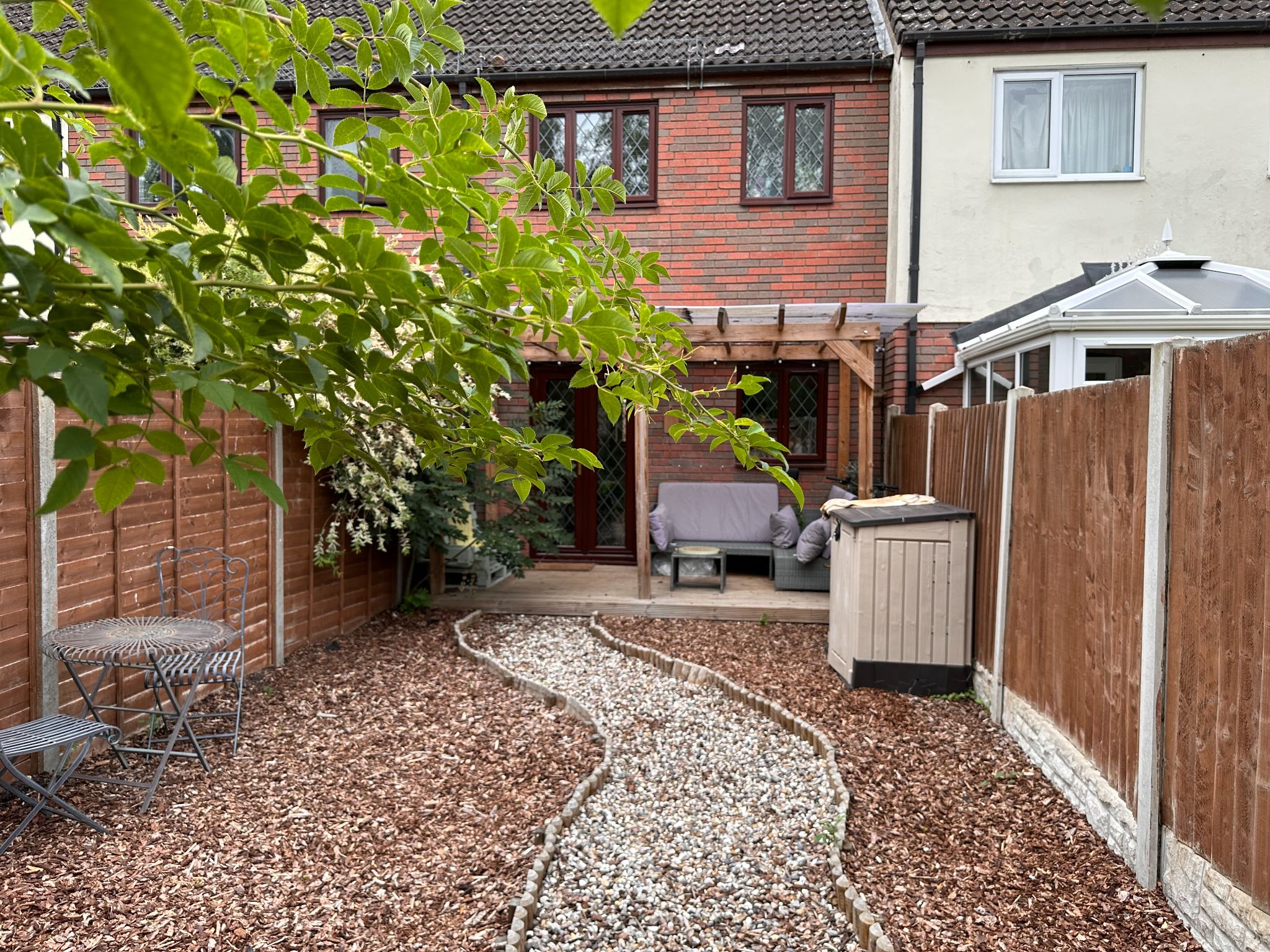 2 bedroom mid terraced house To Let Alcester - Photograph 13