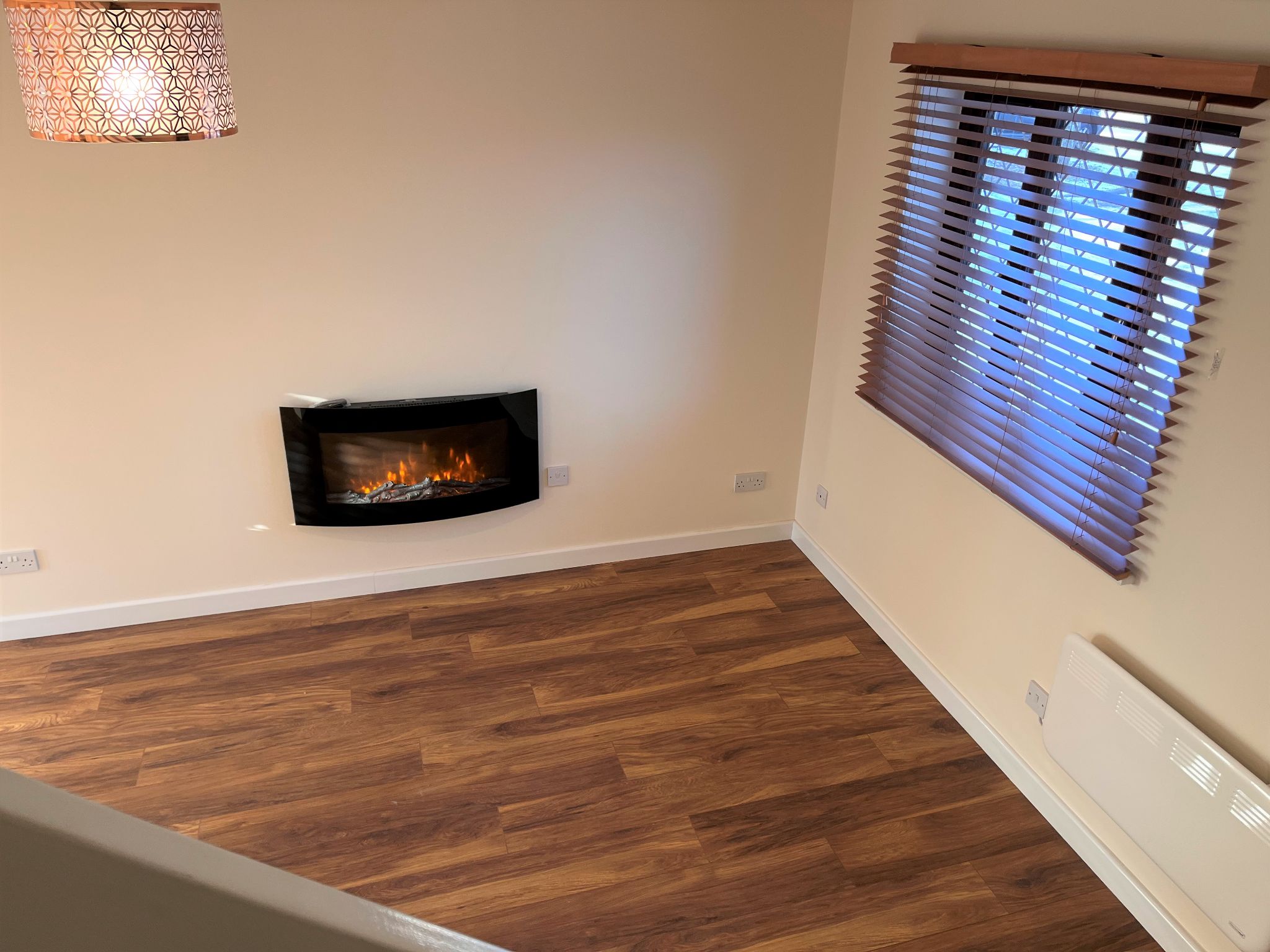 2 bedroom mid terraced house To Let Alcester - Photograph 7