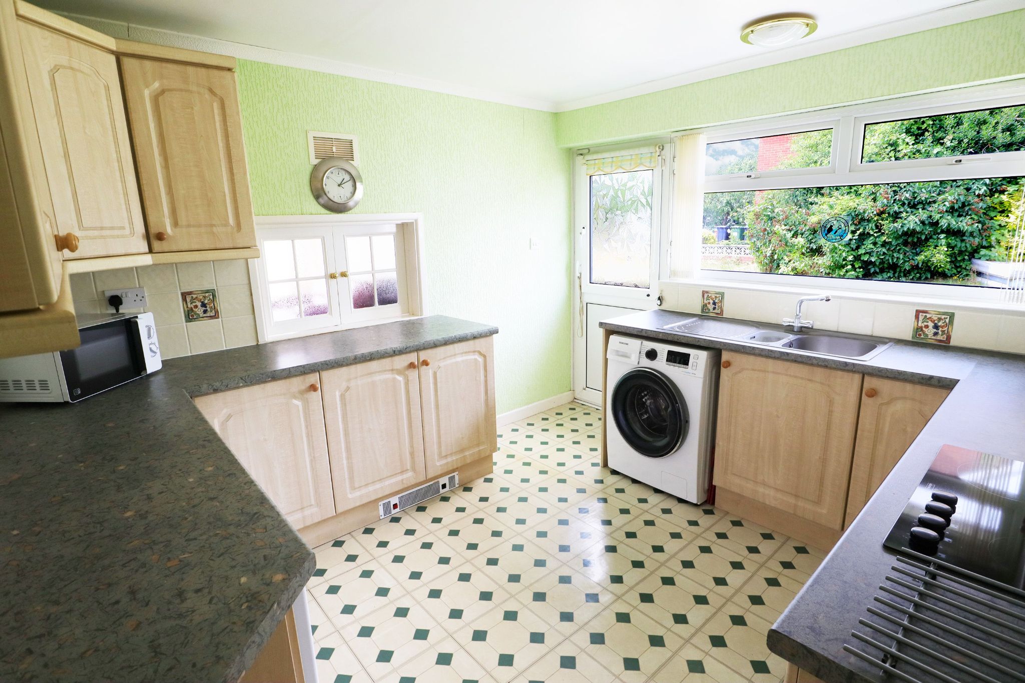 Westholme Road, BidfordonAvon, Alcester, B50 2 bedroom detached