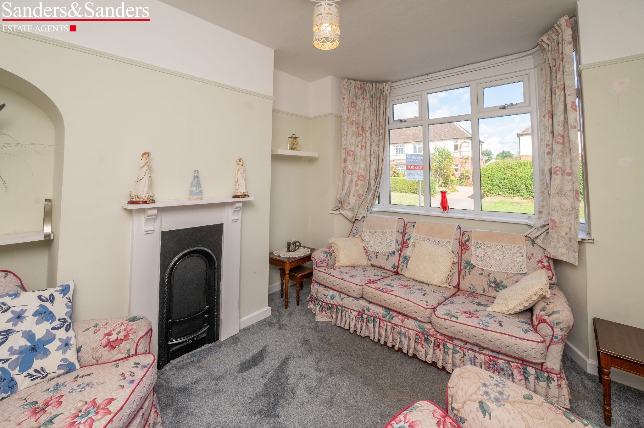 3 bedroom semi-detached house For Sale Alcester - Property photograph
