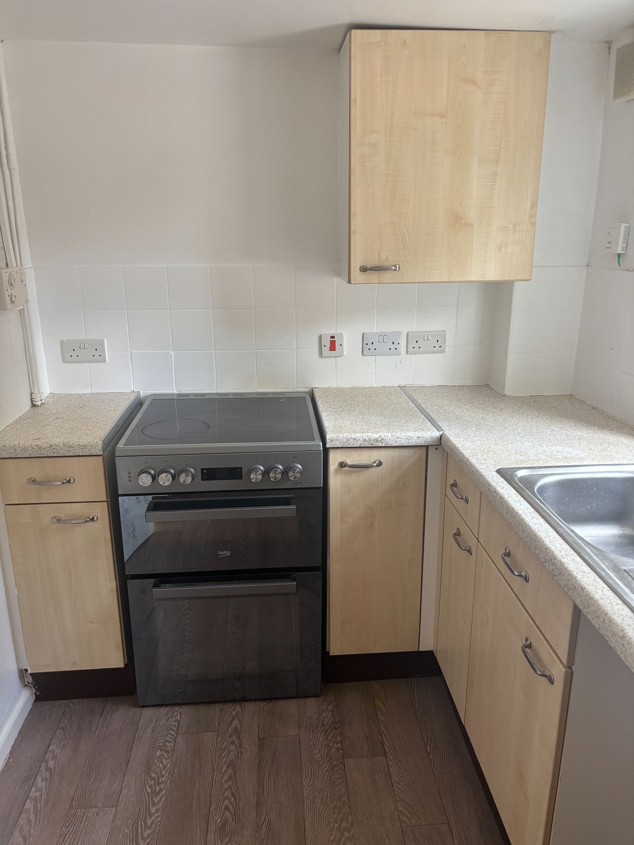 1 bedroom mid terraced house For Sale in School Road, Alcester - Photograph 14