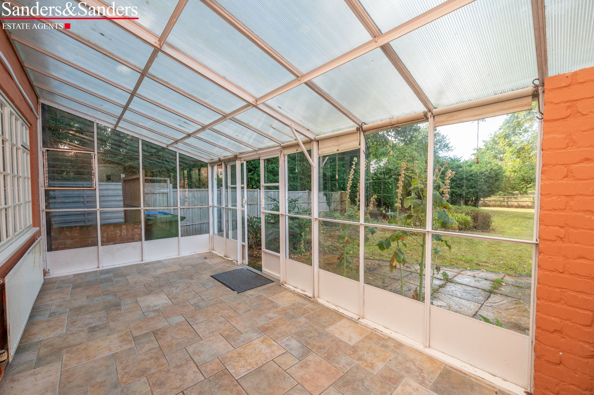 3 bedroom semi-detached house For Sale in Great Alne, Alcester - Photograph 12