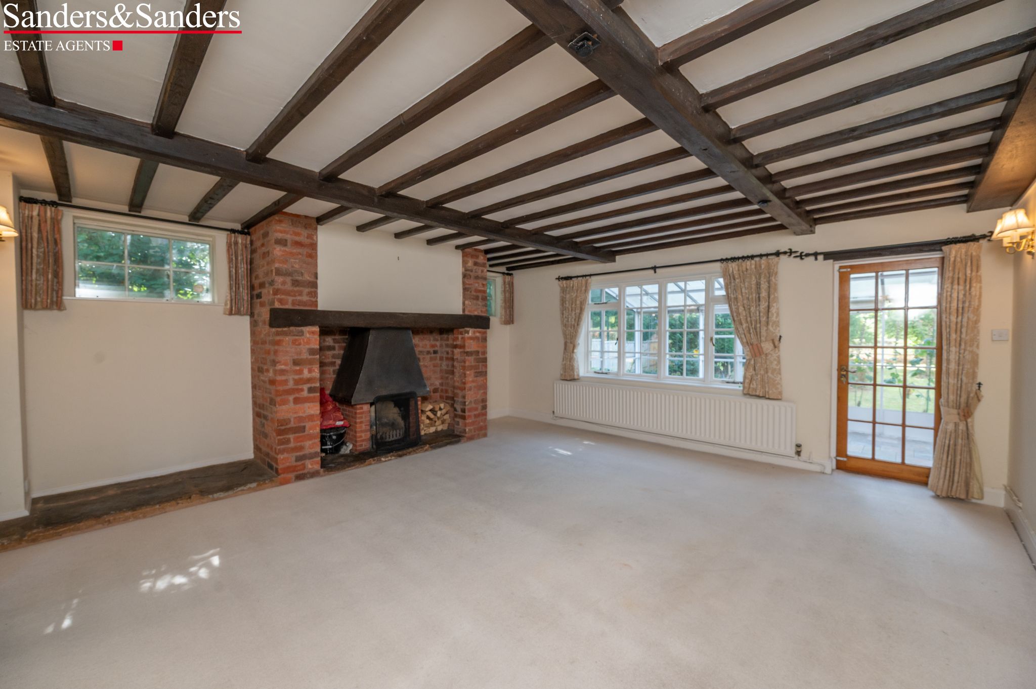 3 bedroom semi-detached house For Sale in Great Alne, Alcester - Photograph 5