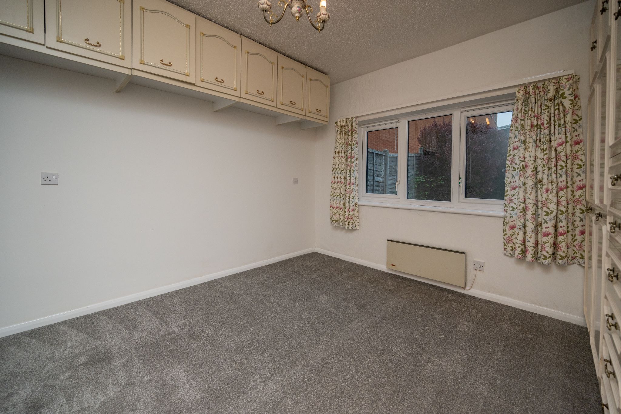 2 bedroom terraced bungalow For Sale in Bidford-on-avon, Alcester - Photograph 12