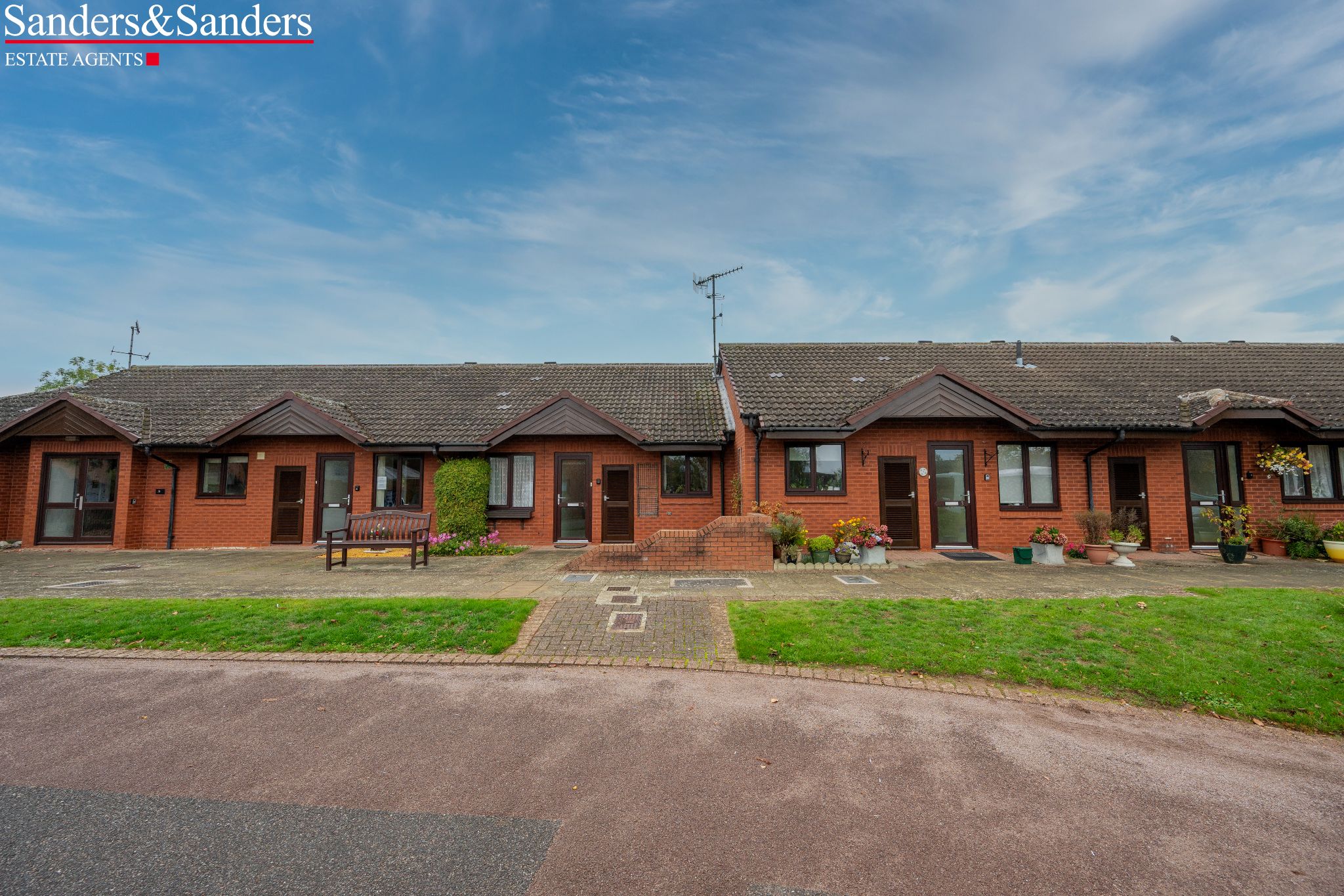 2 bedroom terraced bungalow For Sale in Bidford-on-avon, Alcester - Photograph 27