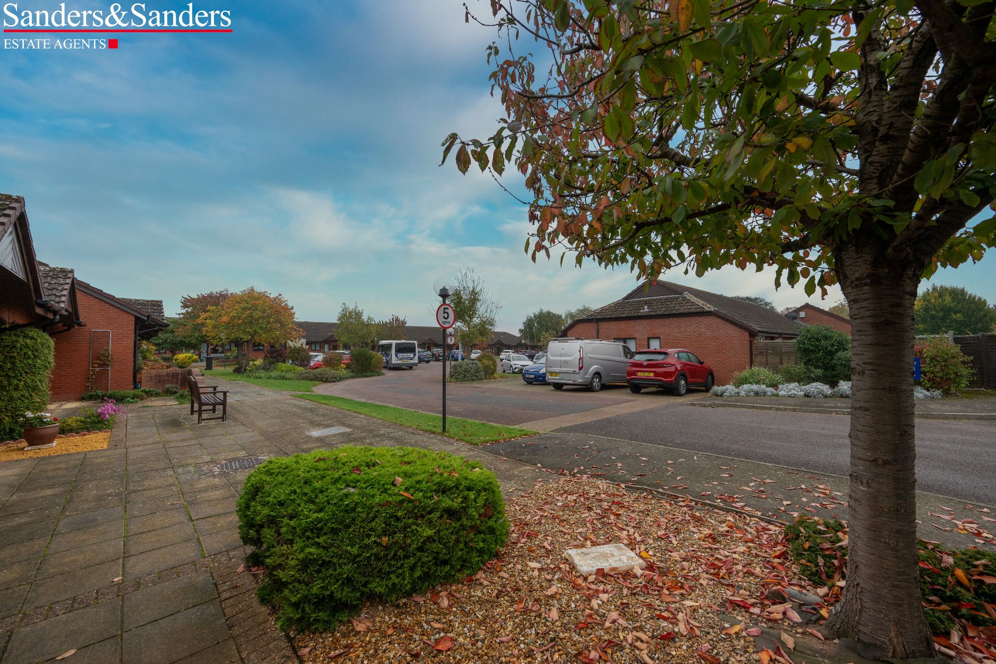 2 bedroom terraced bungalow For Sale in Bidford-on-avon, Alcester - Photograph 26