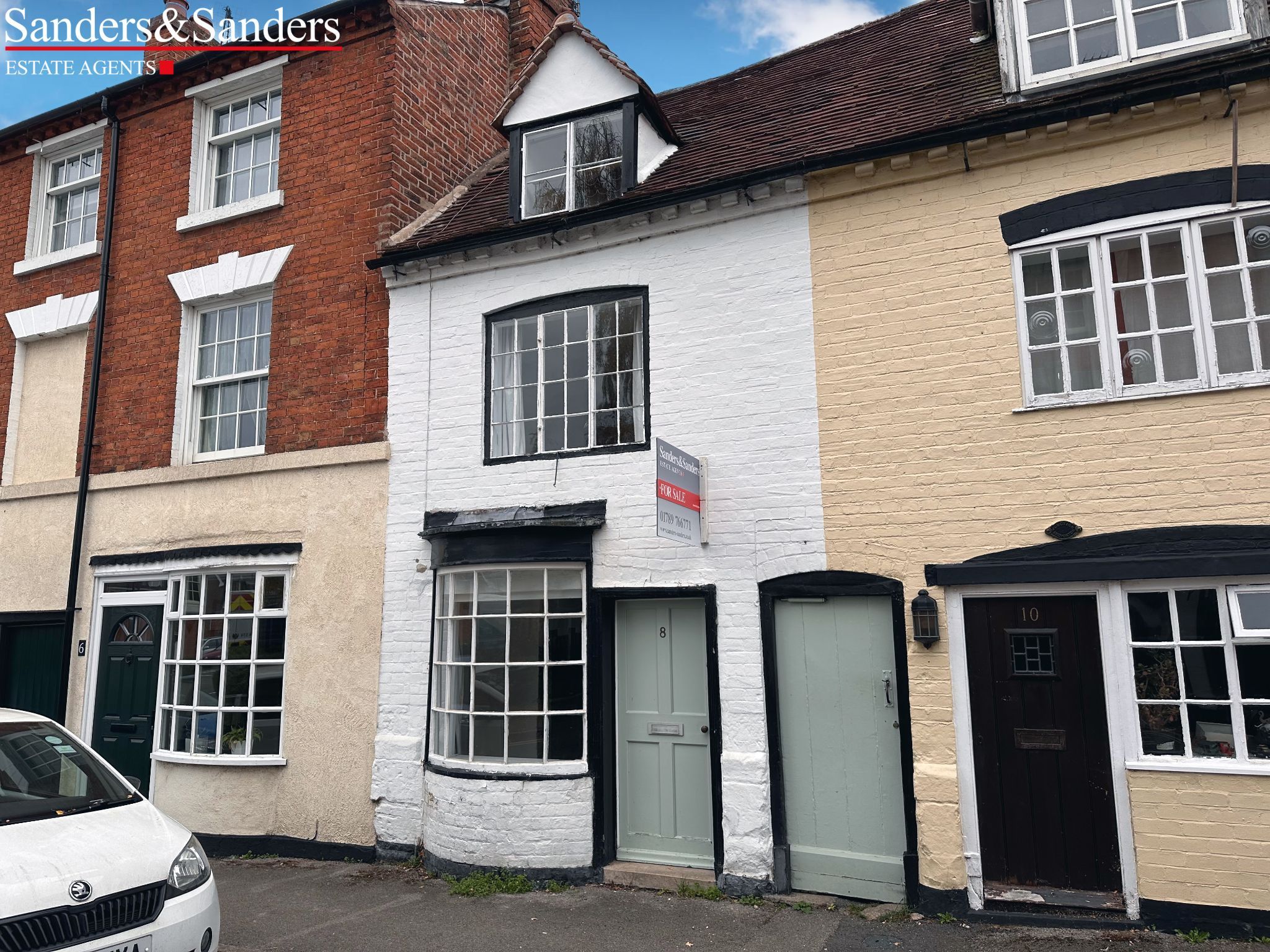 2 bedroom cottage house For Sale Alcester - Photograph 1